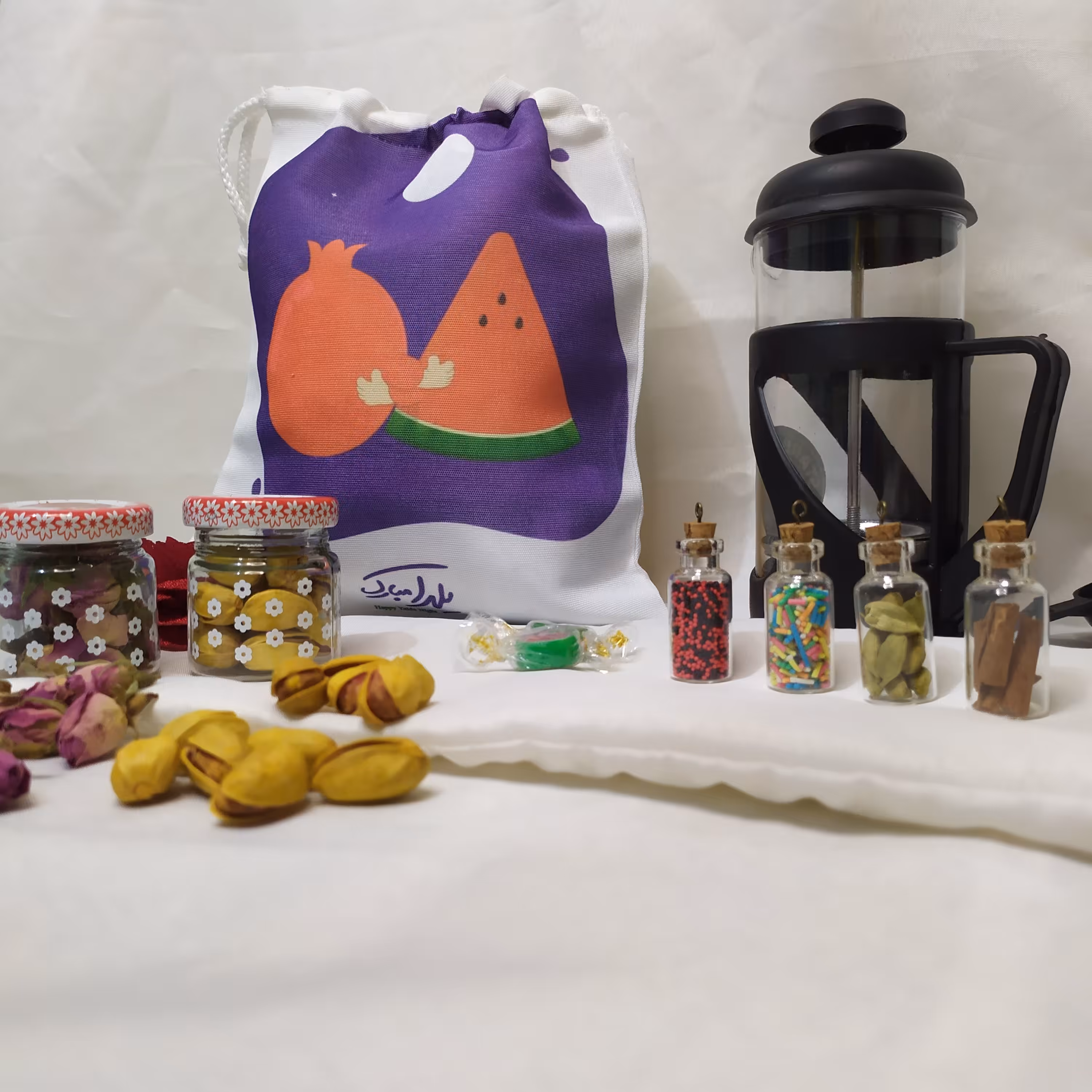 یلدا،پک هدیه و کادویی یلدا (ست هدیه کامل)       کد 08