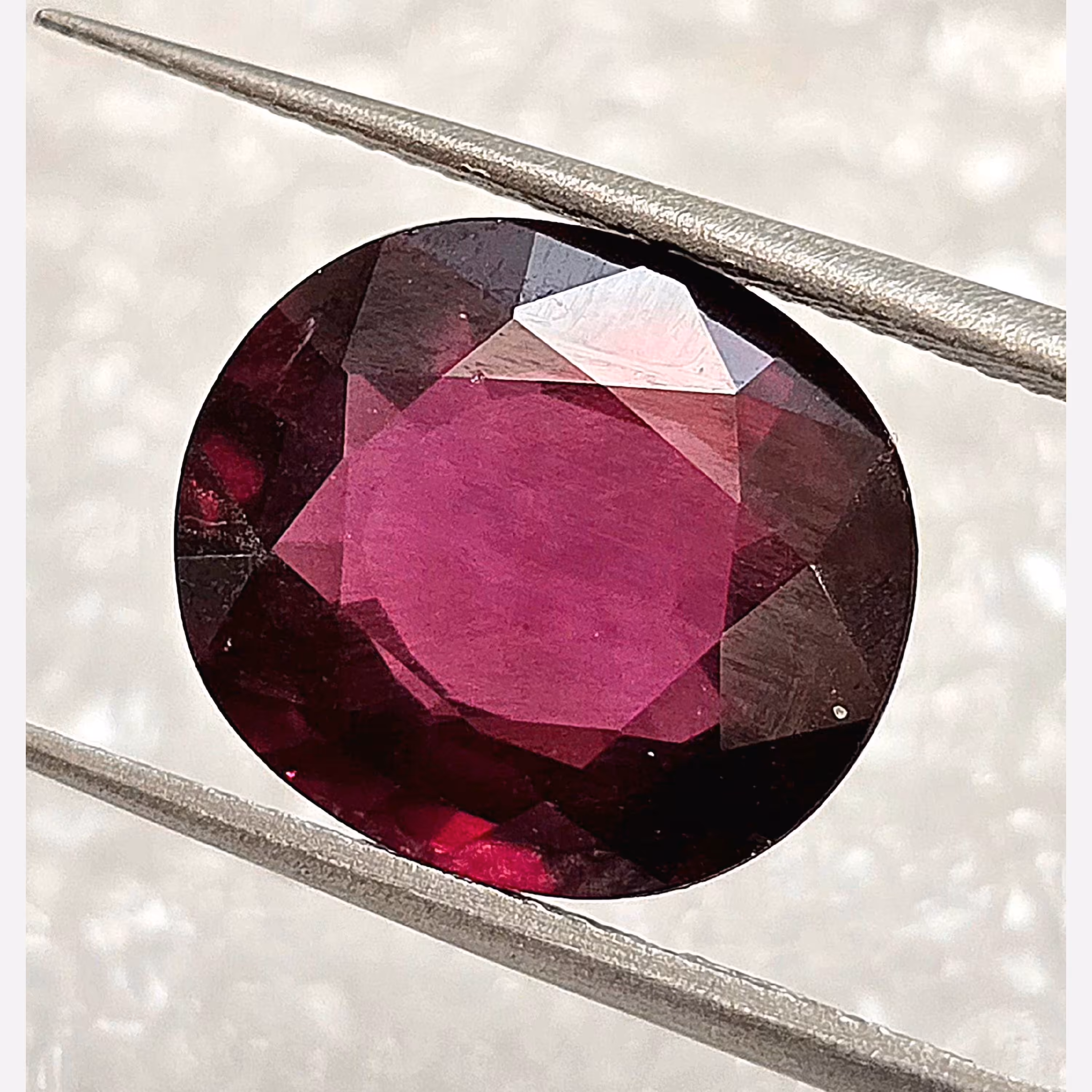 جواهر گارنت رودولایت سرخِ اناری اصل معدنی سریلانکا 