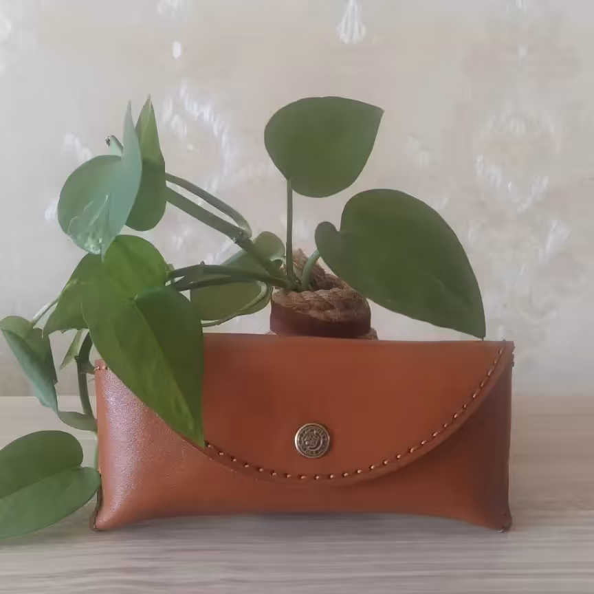 جای عینکی چرم طبیعی گاوی 