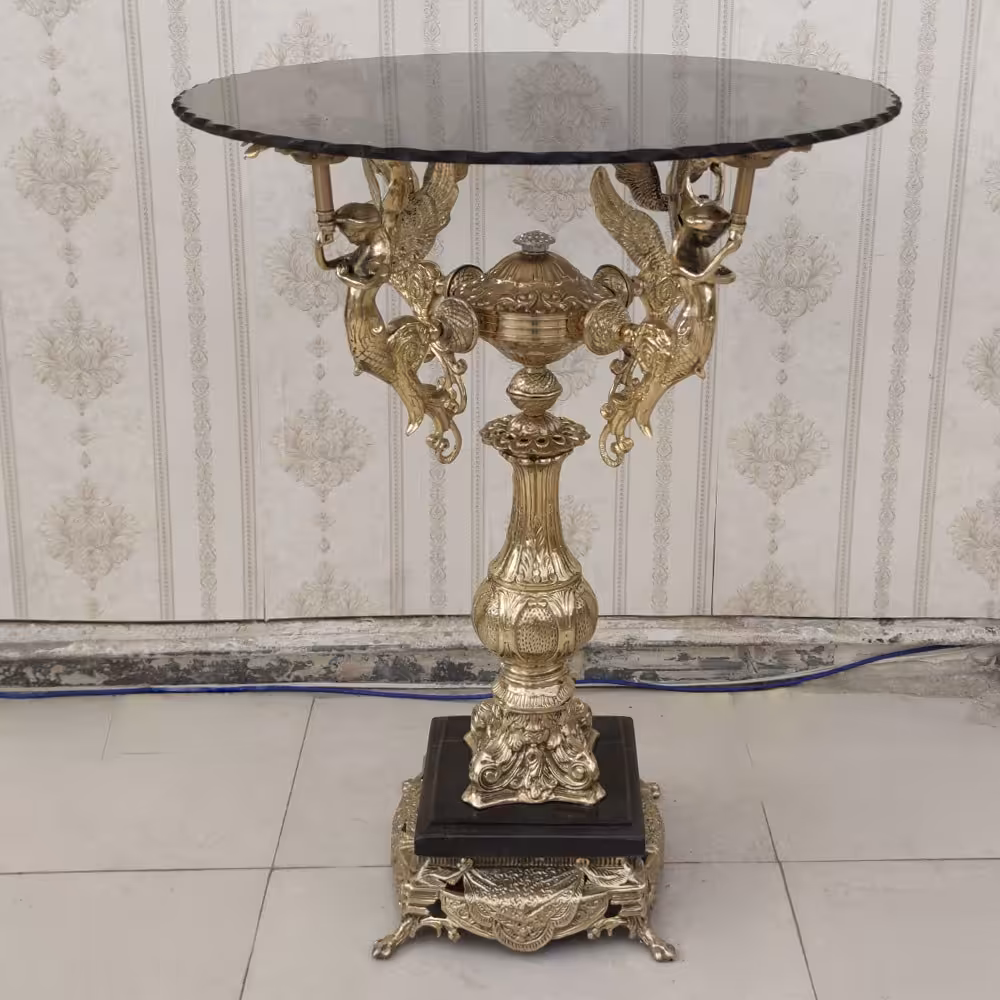 میز خاطره برنزی مدل 4 فرشته پایه خروسی قطر 60 کد 7221 (میز خاطره برنجی)