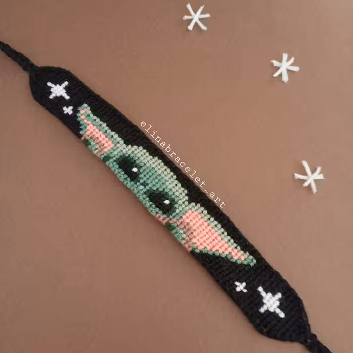 دستبند بافت بیبی یودا جذاب و خاص