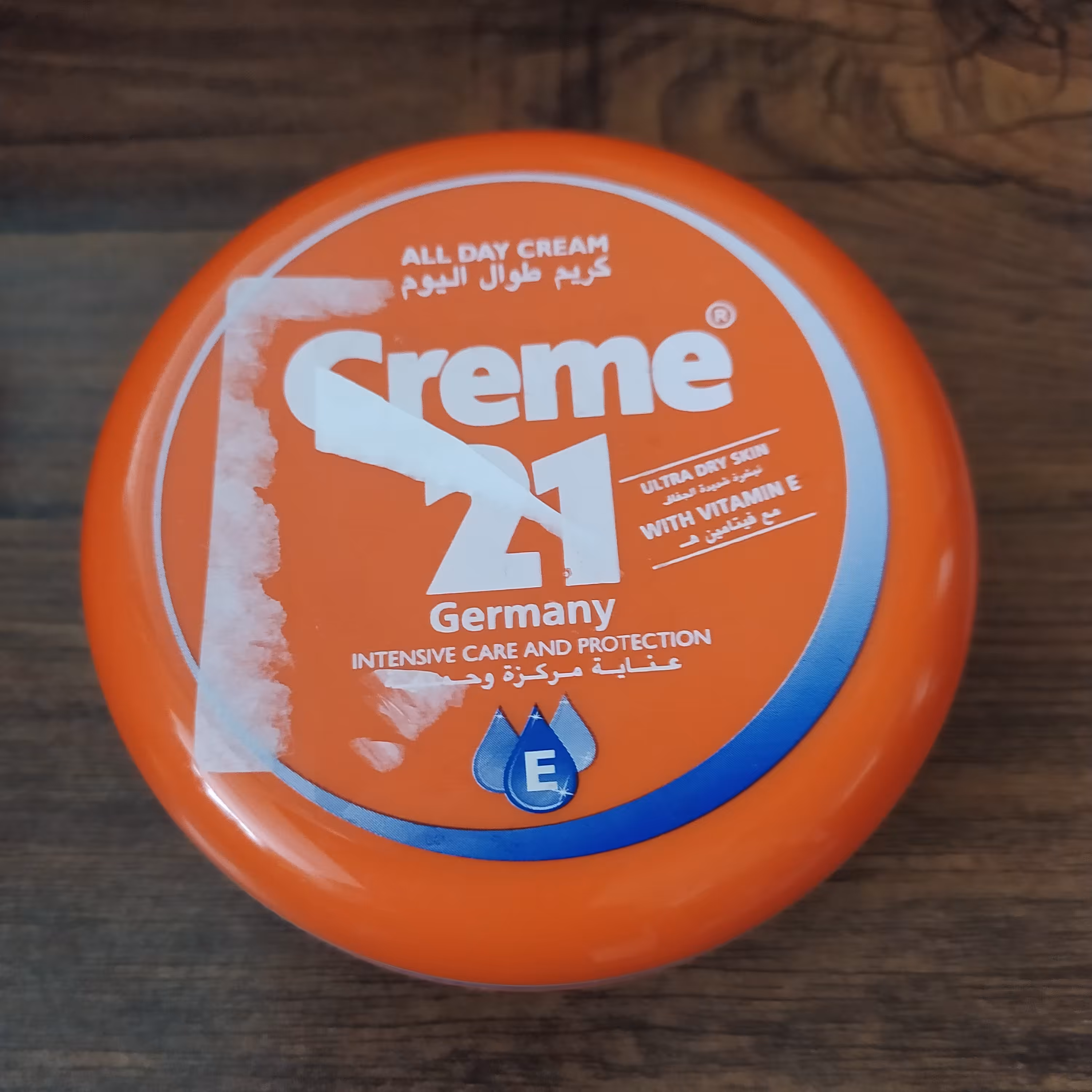 کرم مرطوب کننده 21 مناسب پوست خشک و حساس تحت لیسانس  آلمانی دارای ویتامینE