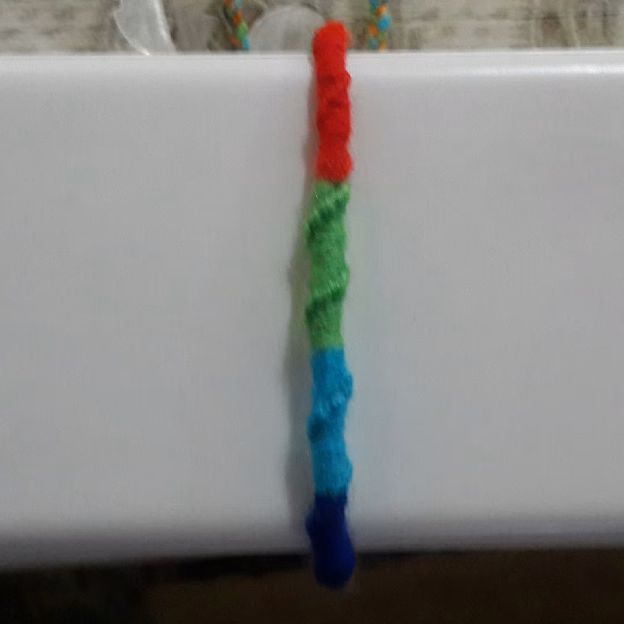 دستبند دوستی رنگارنگ