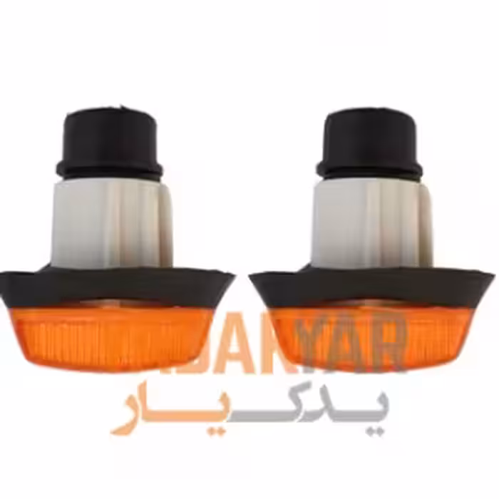 چراغ راهنما پژو 405 GLX روی گلگیر