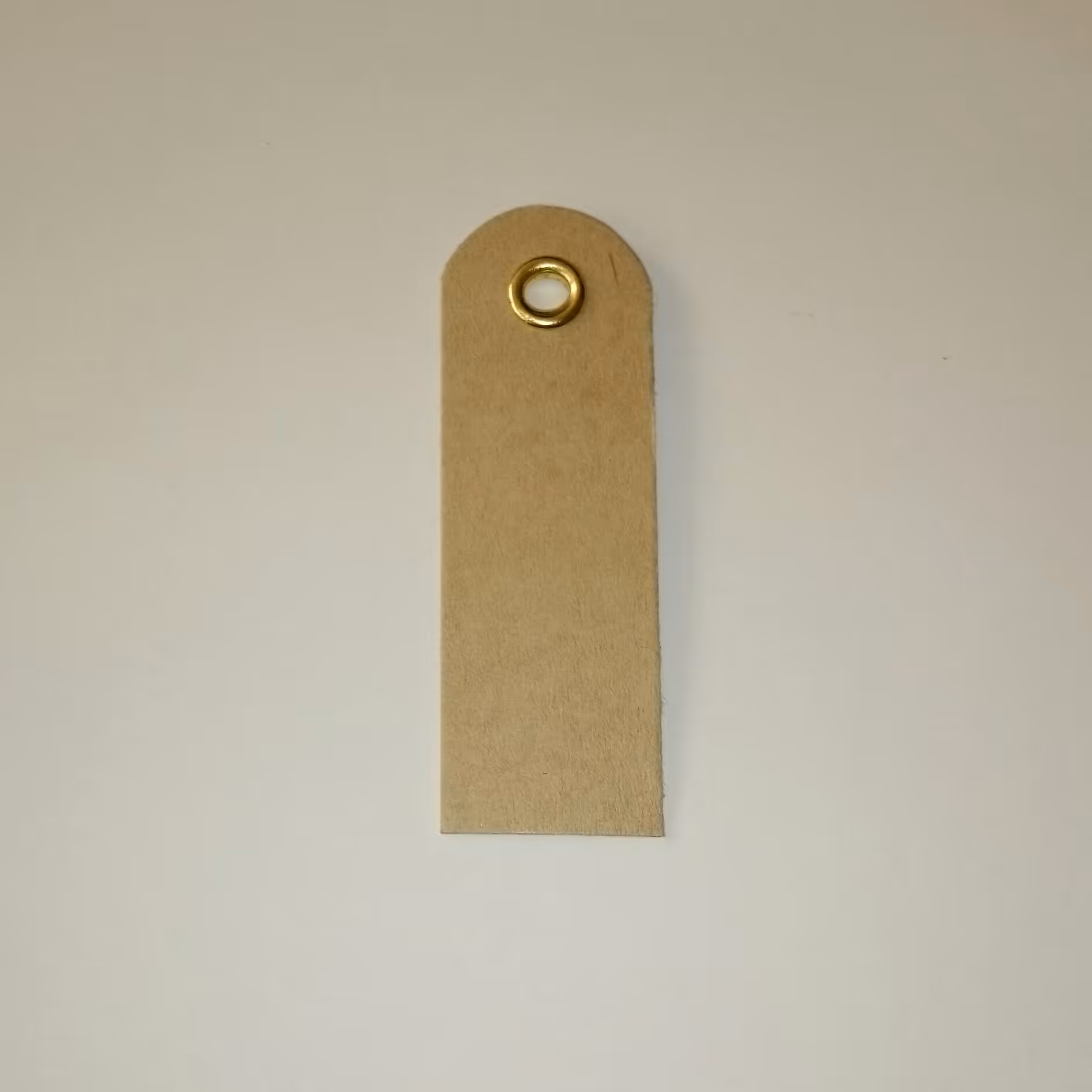 تگ مقوایی 20عددی (دارای پرچ فلزی)