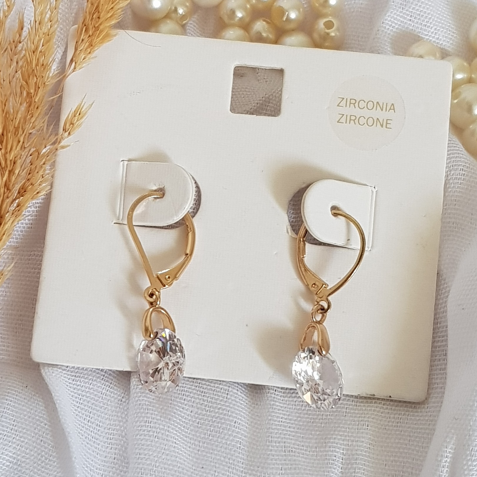 گوشواره روکش طلا با نگین زیرکونیا از شرکت آلمانی beeline کد 130