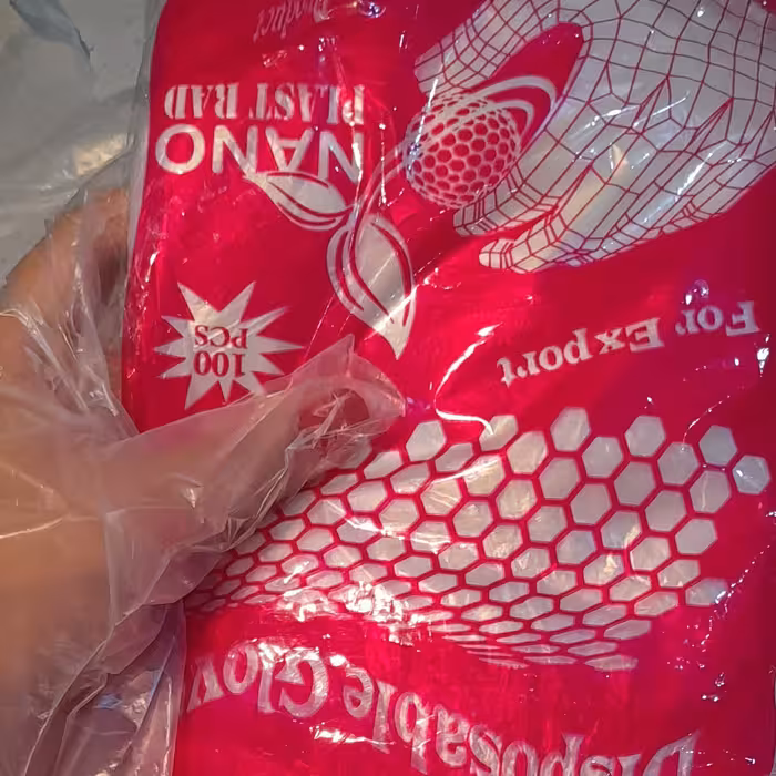 دستکش یکبار مصرف فریزری(پلاستیکی) در بسته بندی 100 عددی 65 گرم کارتن صد تایی 