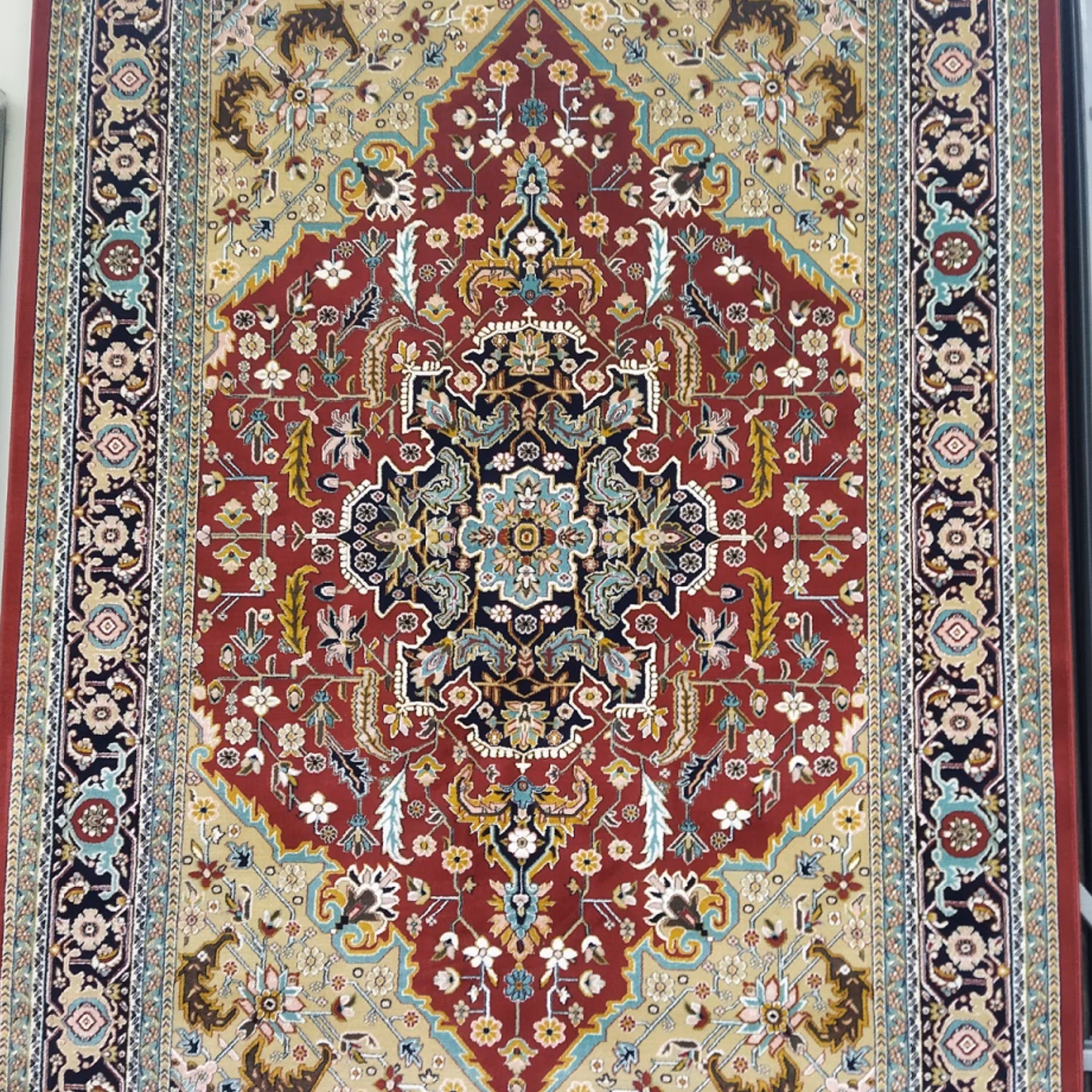 فرش پاتریس  فرش گلیم عشایری400شانه طرح بخشایش لاکی  سایزکناره یک دریک ونیم متری