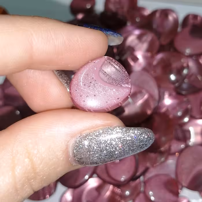 دکمه لباس بنفش رگه اکلیلی در دو سایز دایره  شیشه ای  ،بسته  تکی 