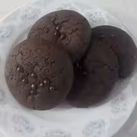 کوکی کاکائویی  خانگی  با رویه شکلات یا اسمارتیز(ارسال پس کرایه)