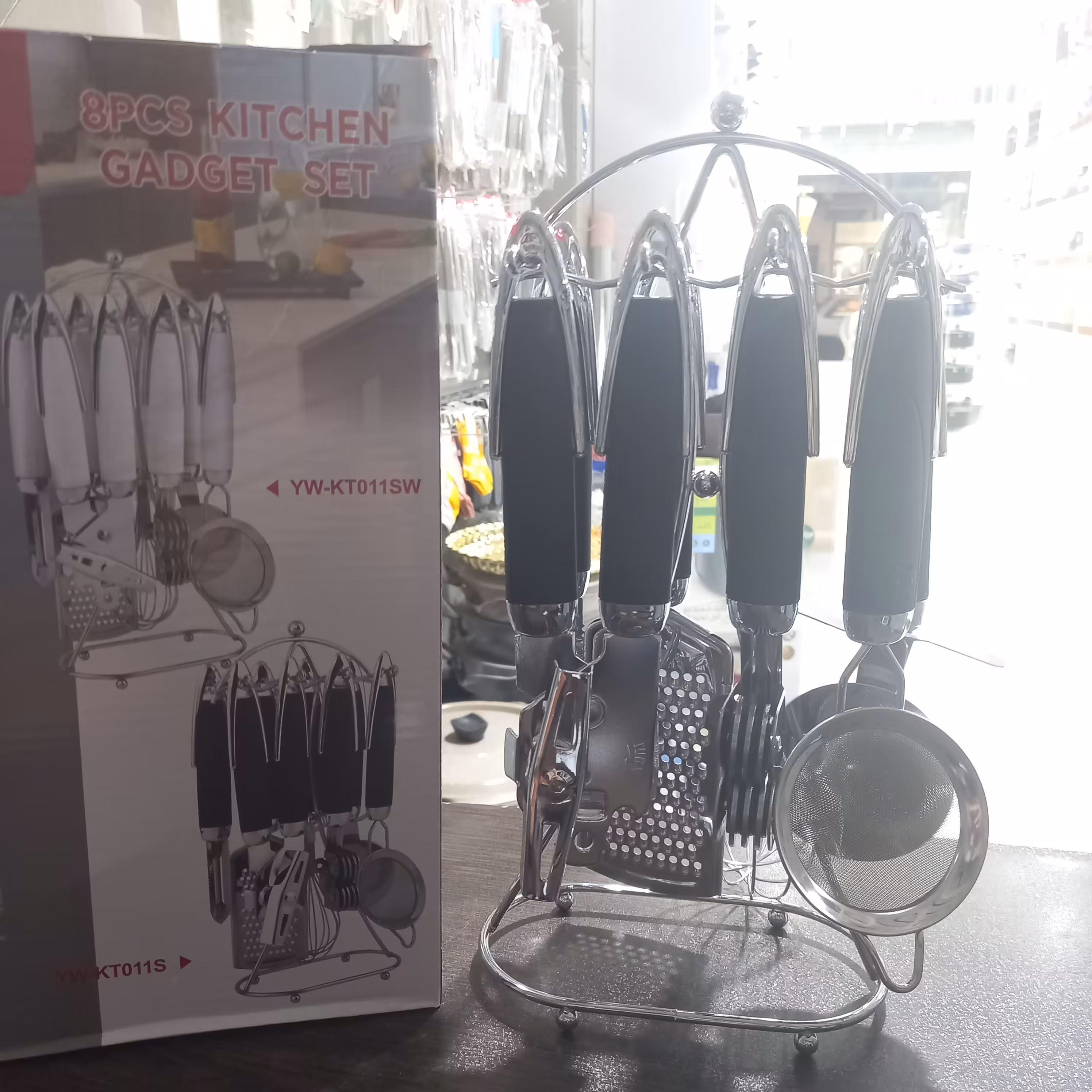 ست ابزار آشپزخانه رنده همزن پیتزابر پوست کن درب باز کن چاقو تیز کن چایی صاف کن