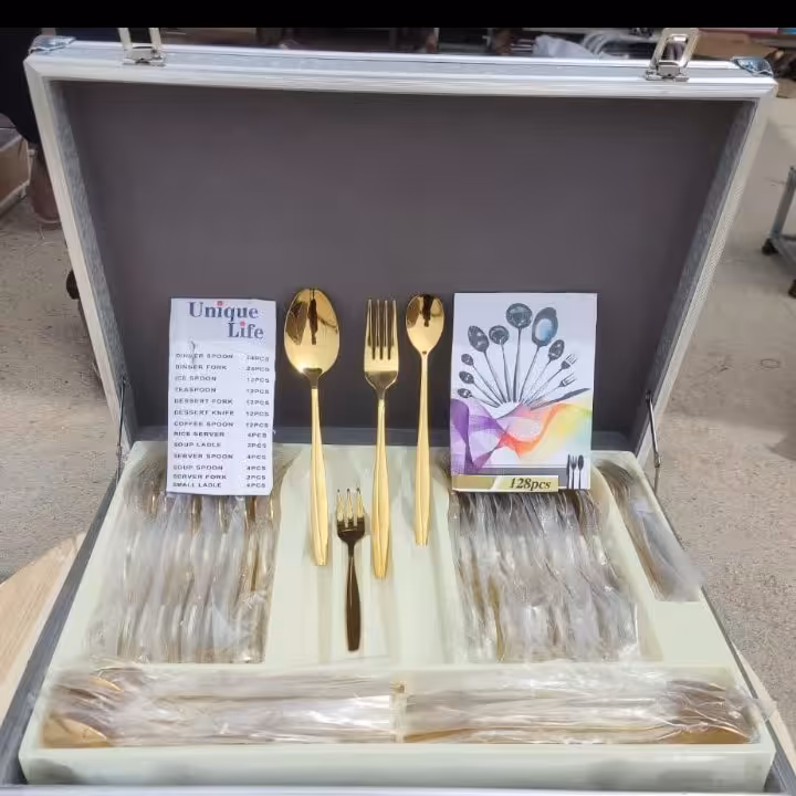 سرویقاشق چنگال طلایی یونیک .نگیرچ .ج