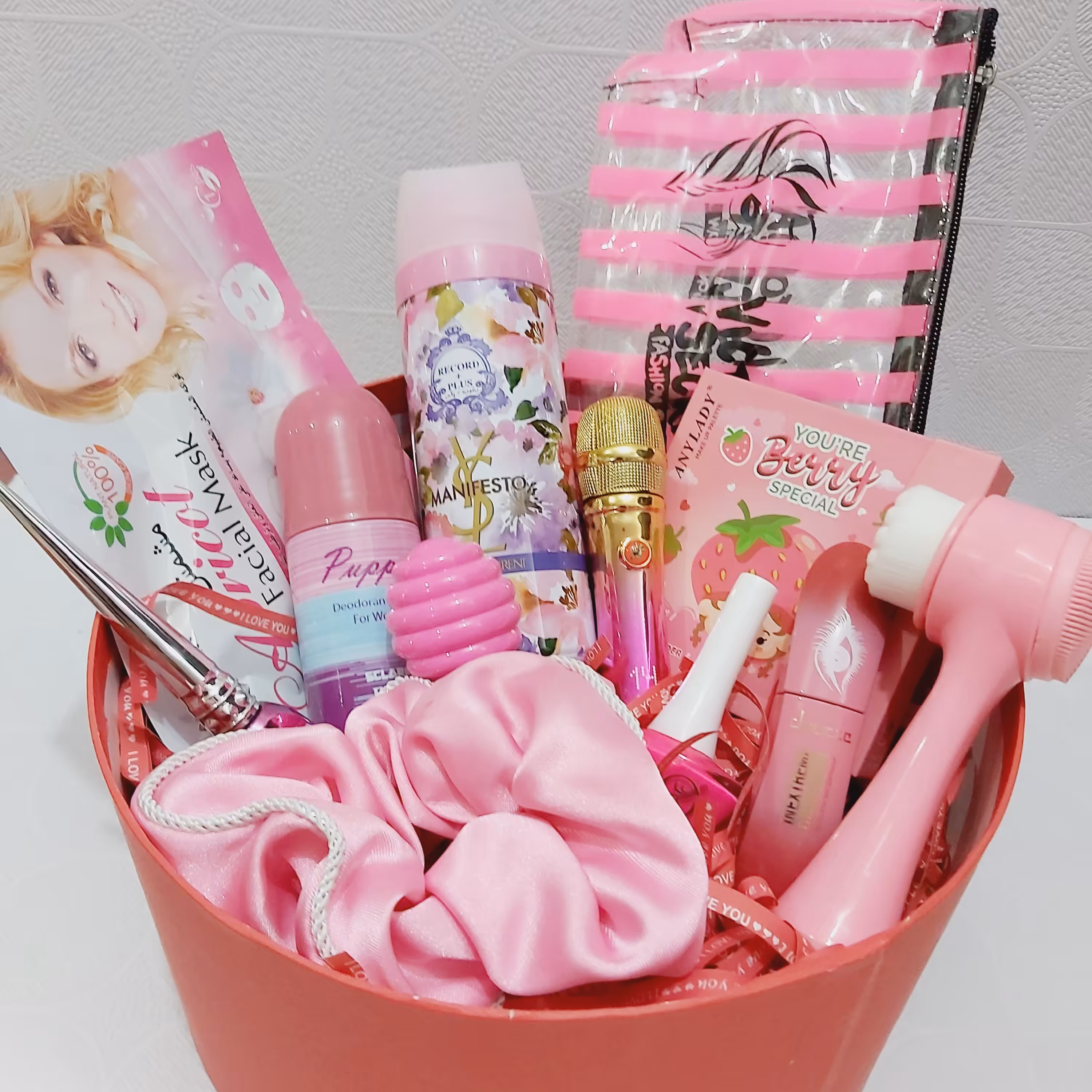 پک کادویی صورتی ویژه ولنتاین بدون جعبه