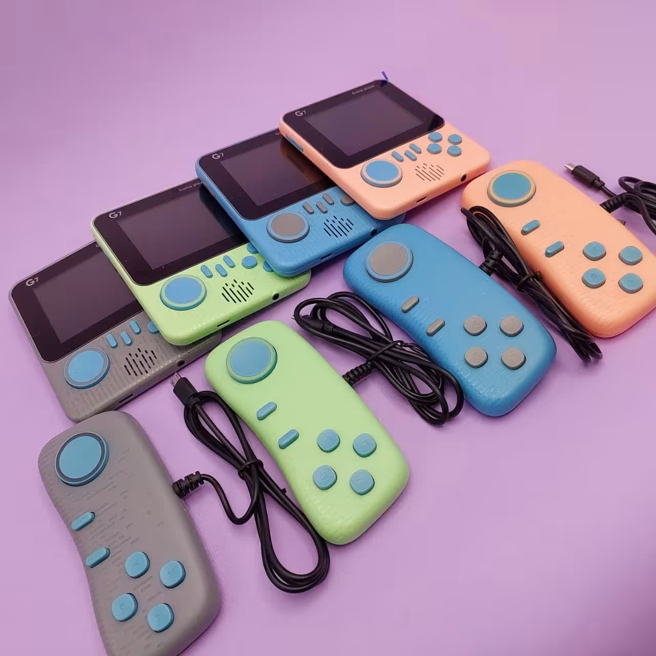 کنسول بازی قابل حمل مدل G7 دارای600بازی و دسته دوم 