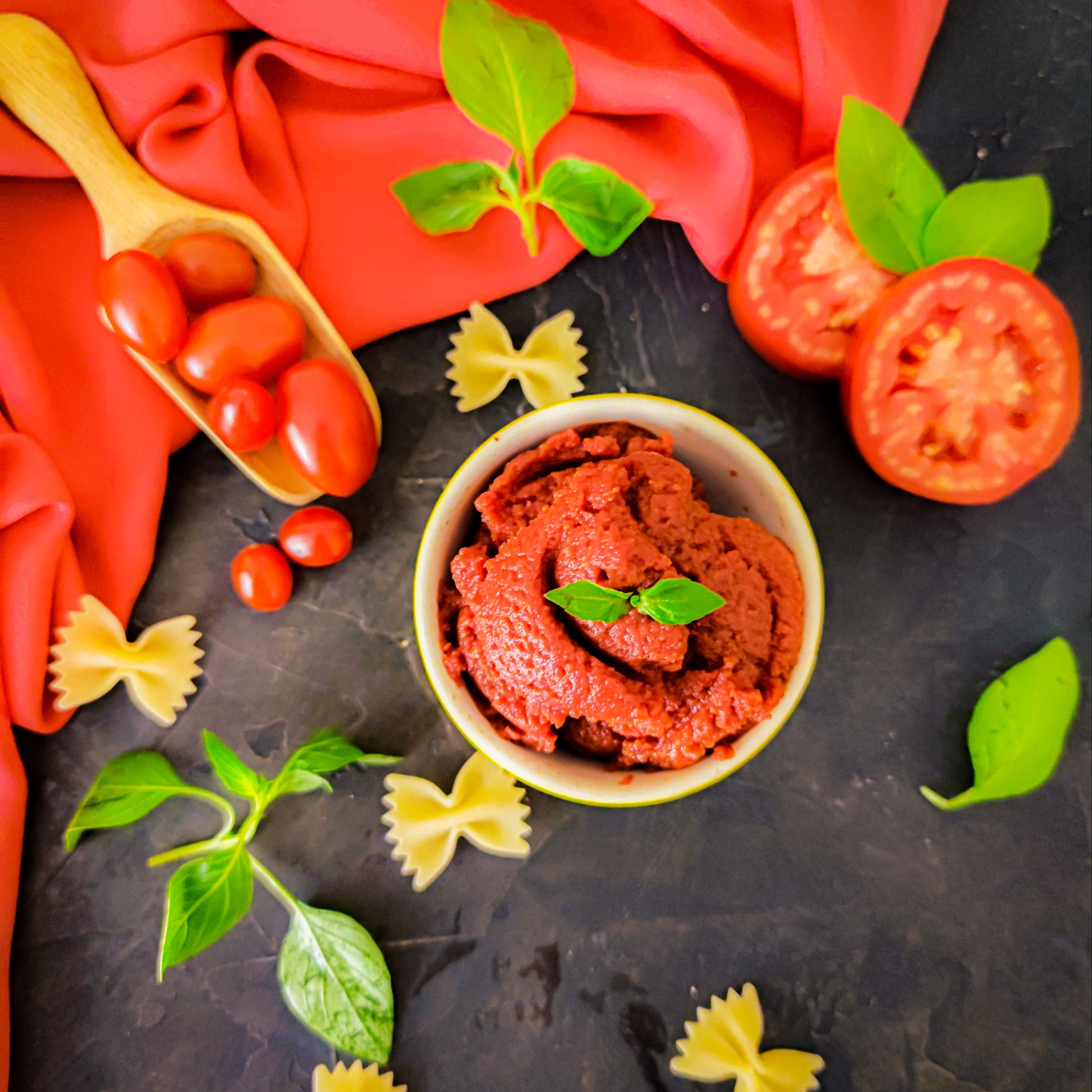 رب گوجه 750گرمی فروشگاه کنجد