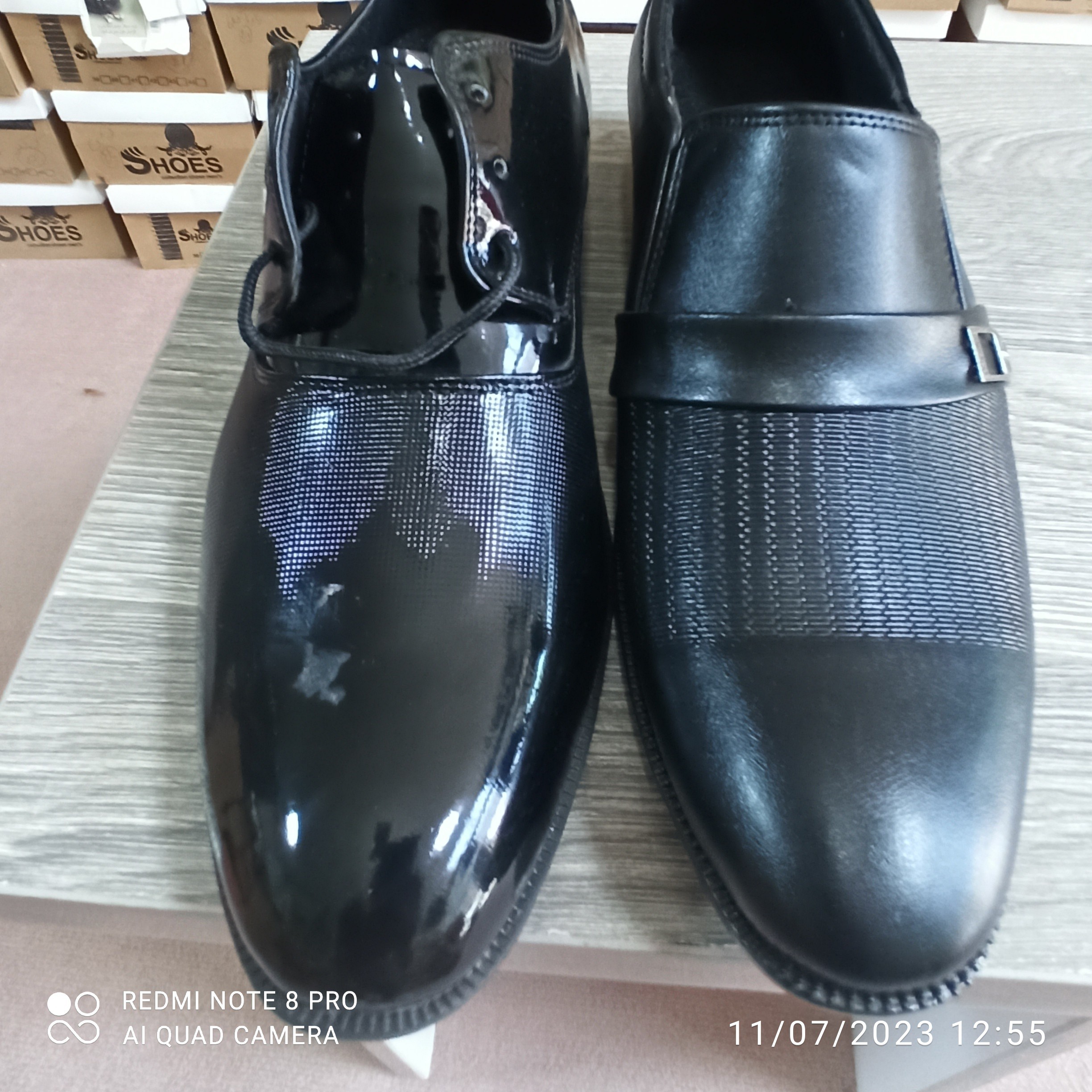 کفش مجلسی چرم تاجدار مشکی. یه کفش جذاب و شیک و قیمت استثنایی برای این کفش