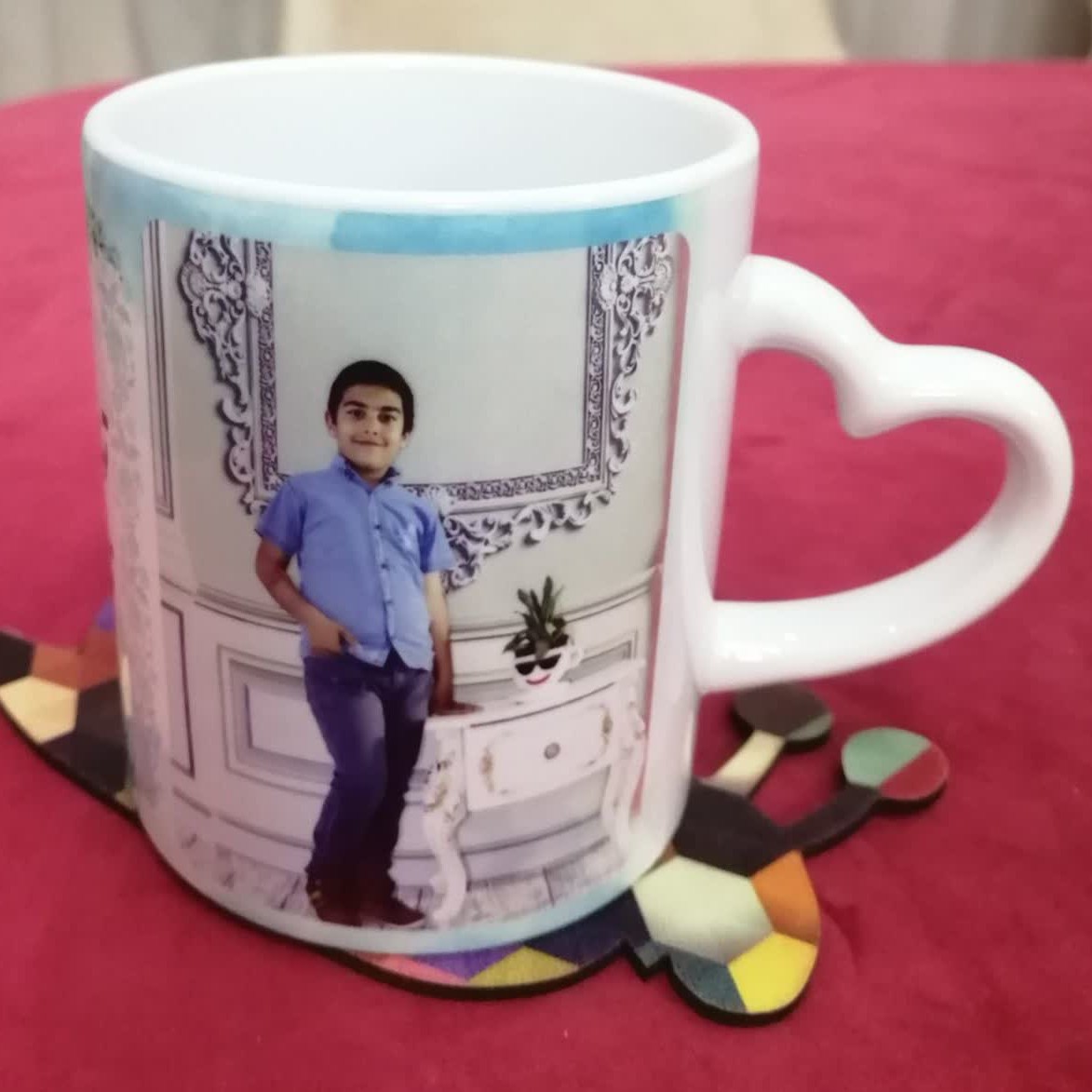 ماگ سفید دسته قلبی با چاپ طرح و لوگوی دلخواه