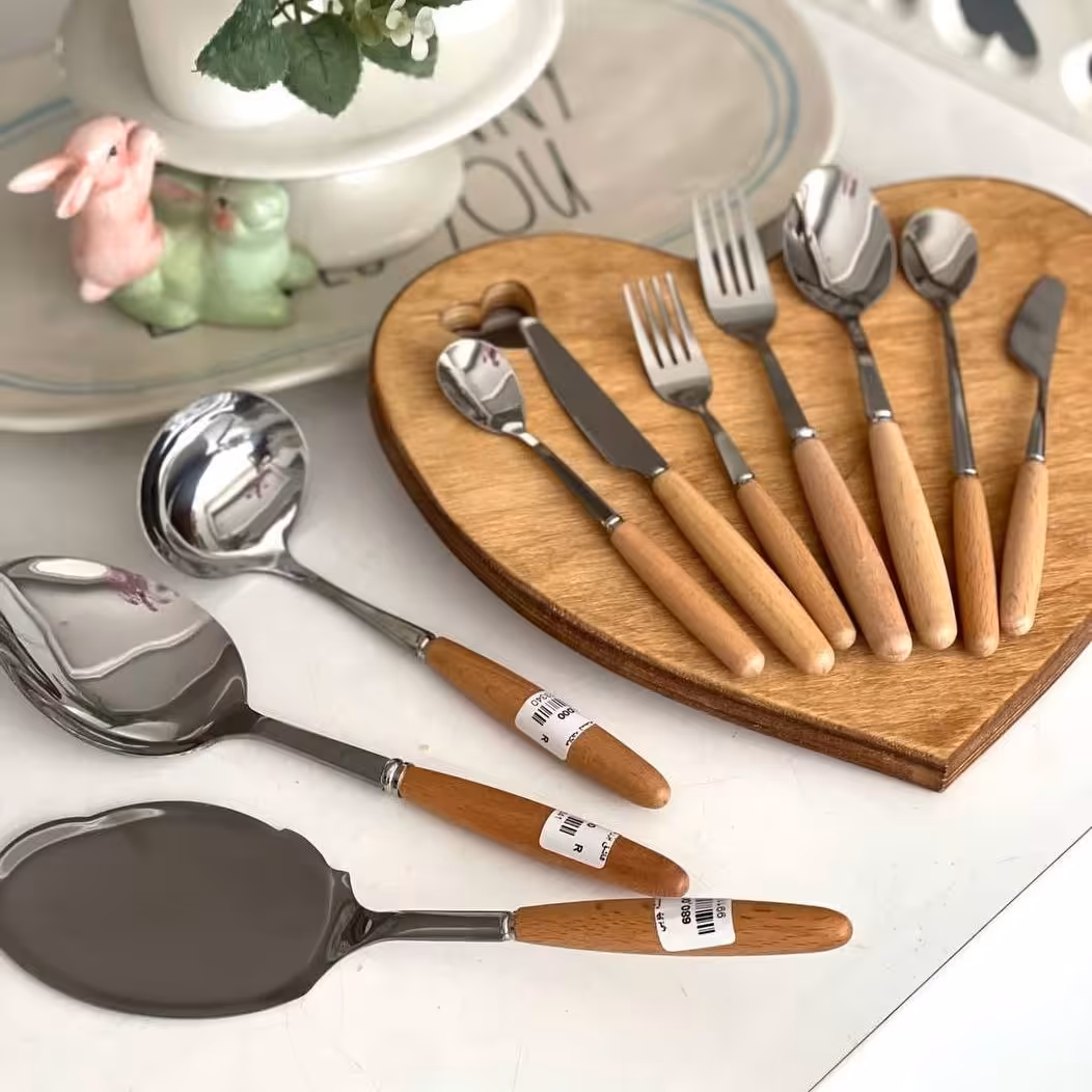 قاشق و چنگال دسته چوبی