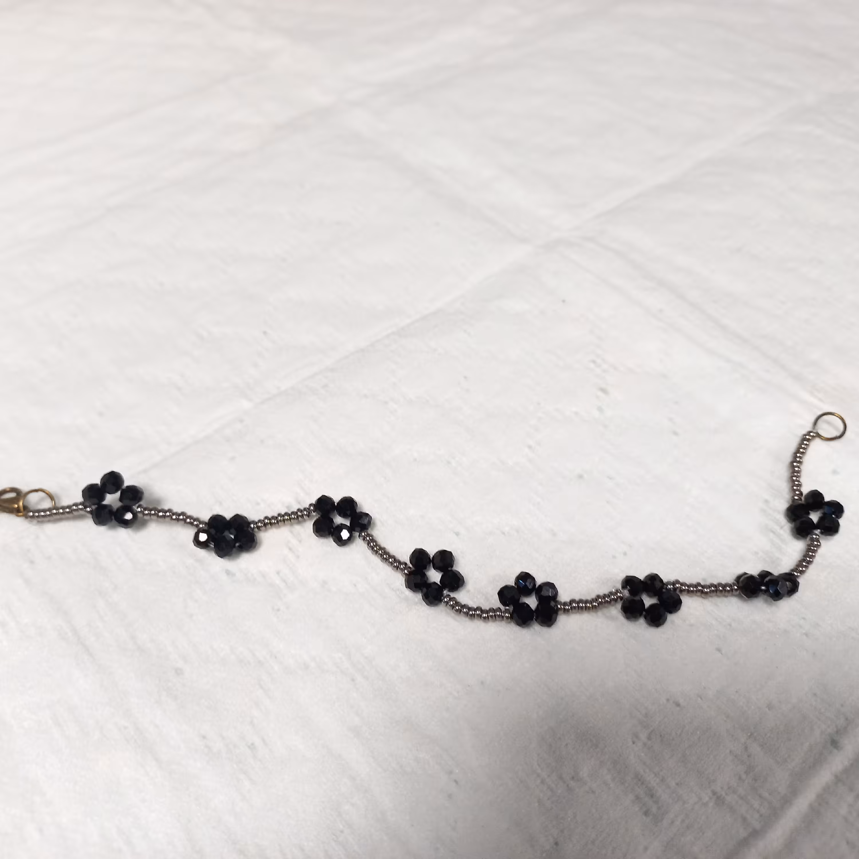 دستبند منجوق مشکی