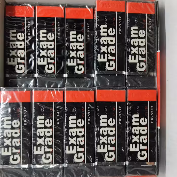 پاکن مشکی بزرگ بیست تایی با کیفیت  و پاک کنندگی مطلوب فقط هشتاد هزار تومان تعداد بالا صد عدد قیمت هر عدد دو هزار پانصد 