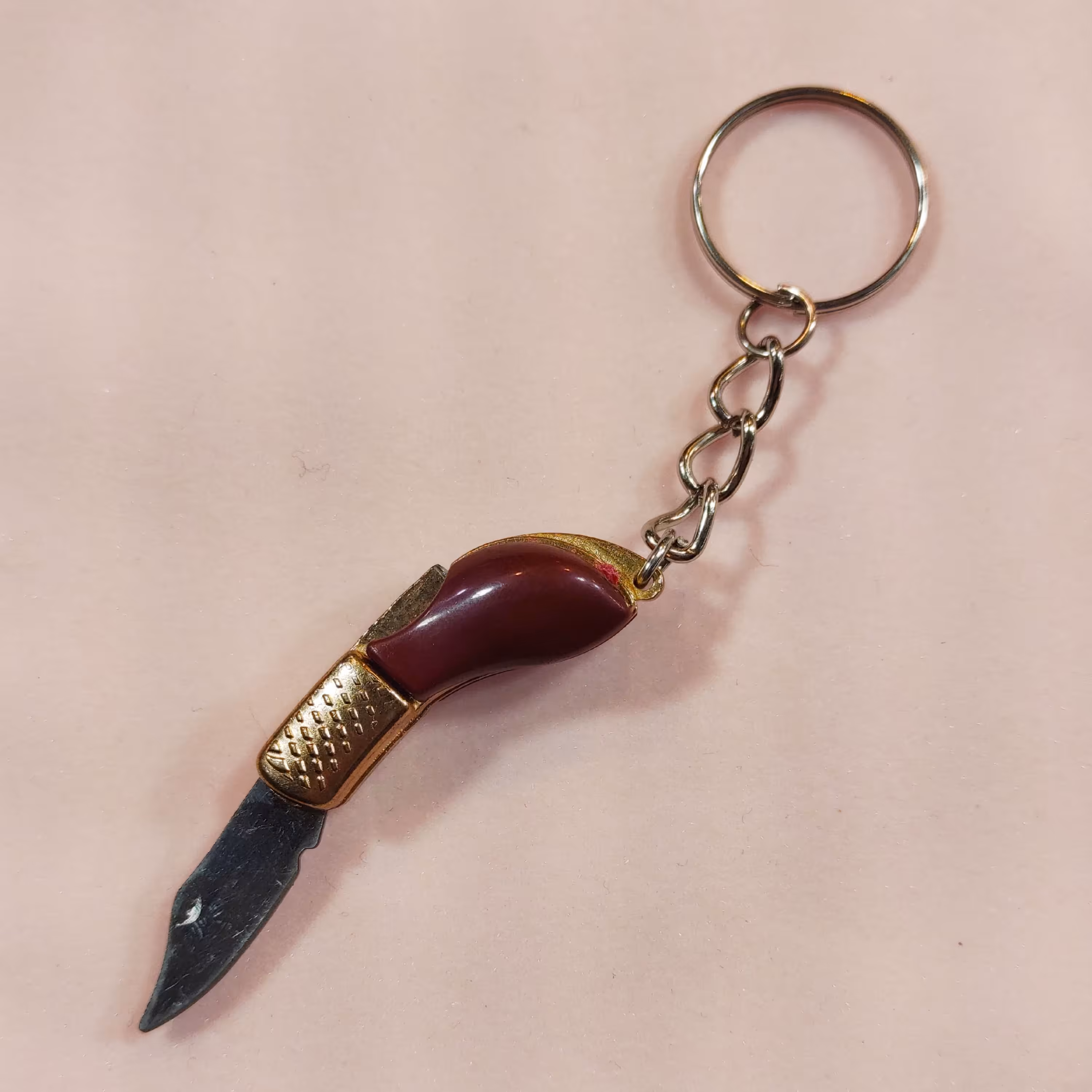 جاکلیدی چاقو تاشو