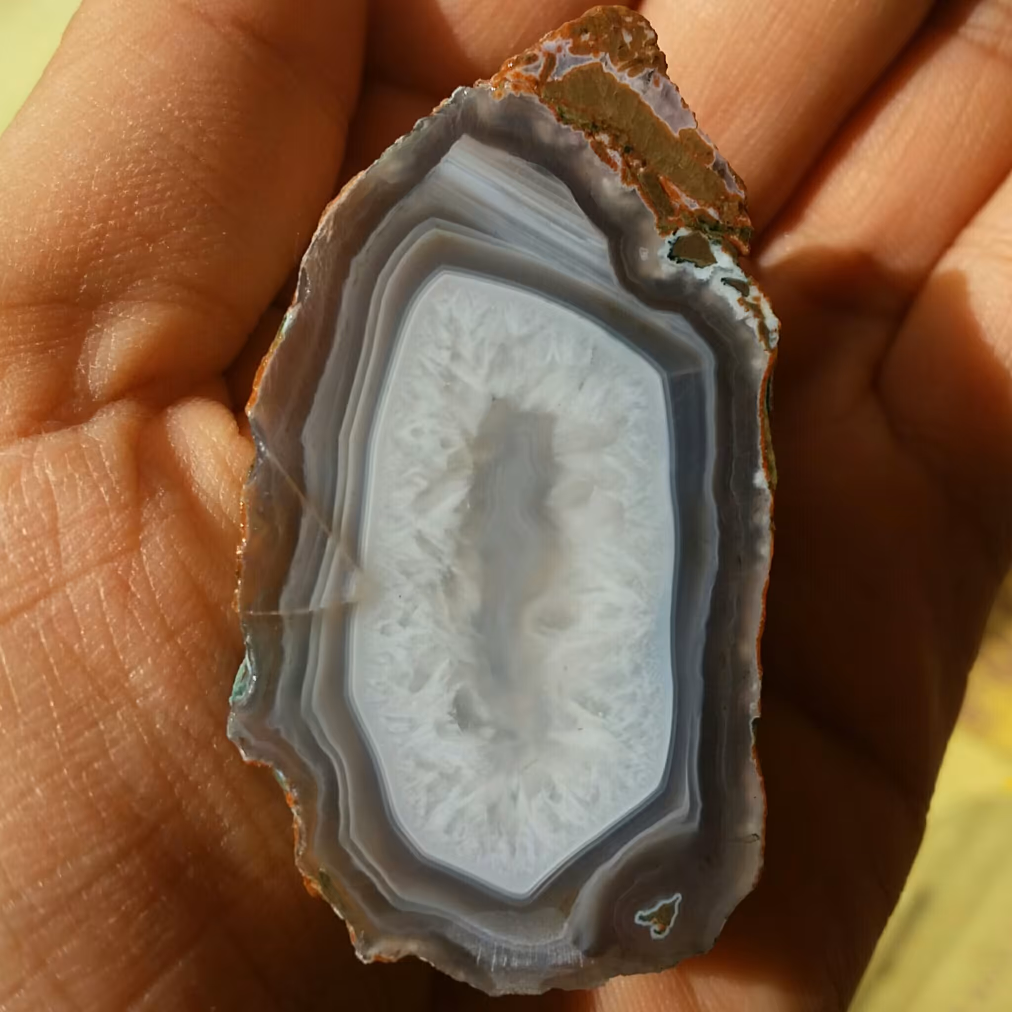 اسلایس سنگ راف عقیق سلیمانی 3بعدی محششر 100درصد طبیعی بی نظیر دیدنی