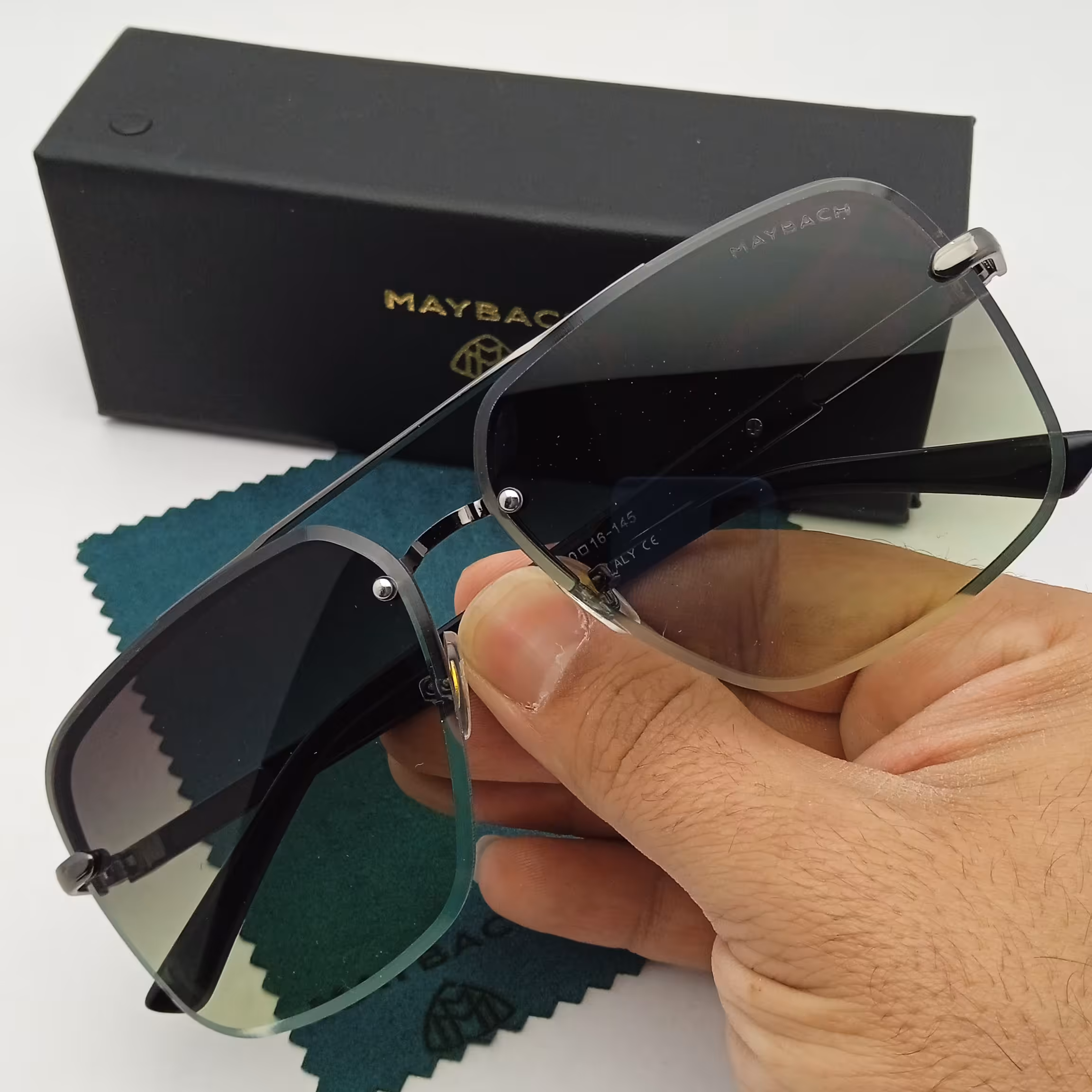 عینک آفتابی برند میباخ 