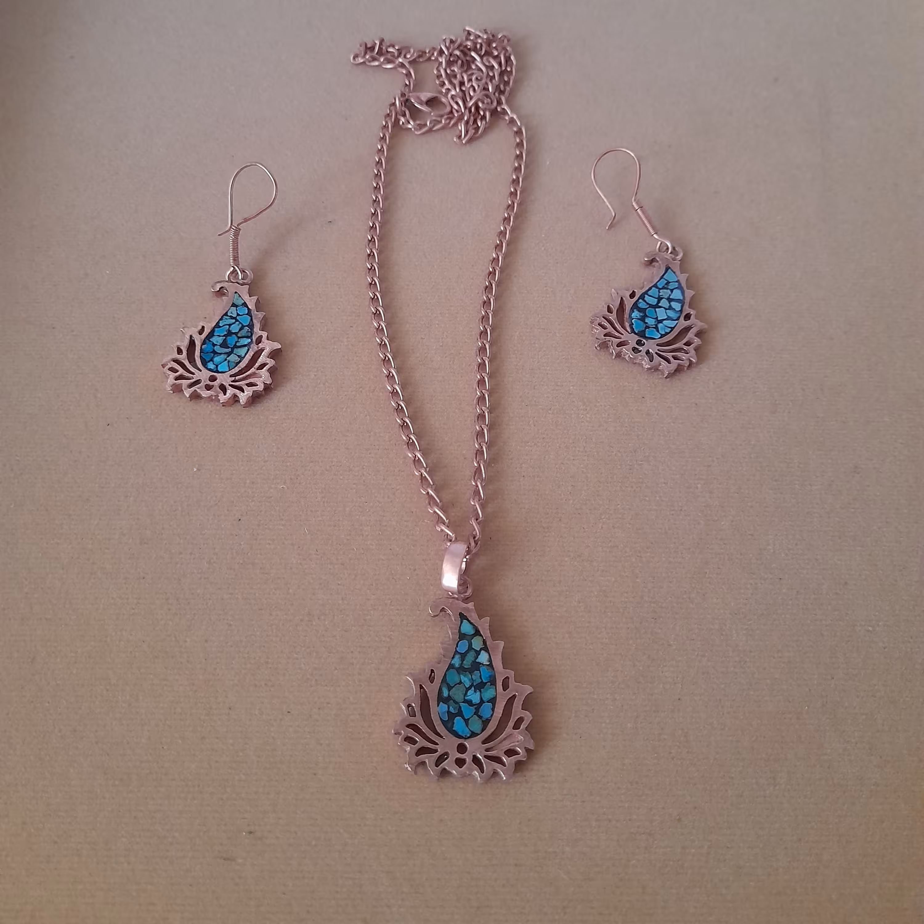 ست گوشواره و گردنبند  فیروزه کوبی