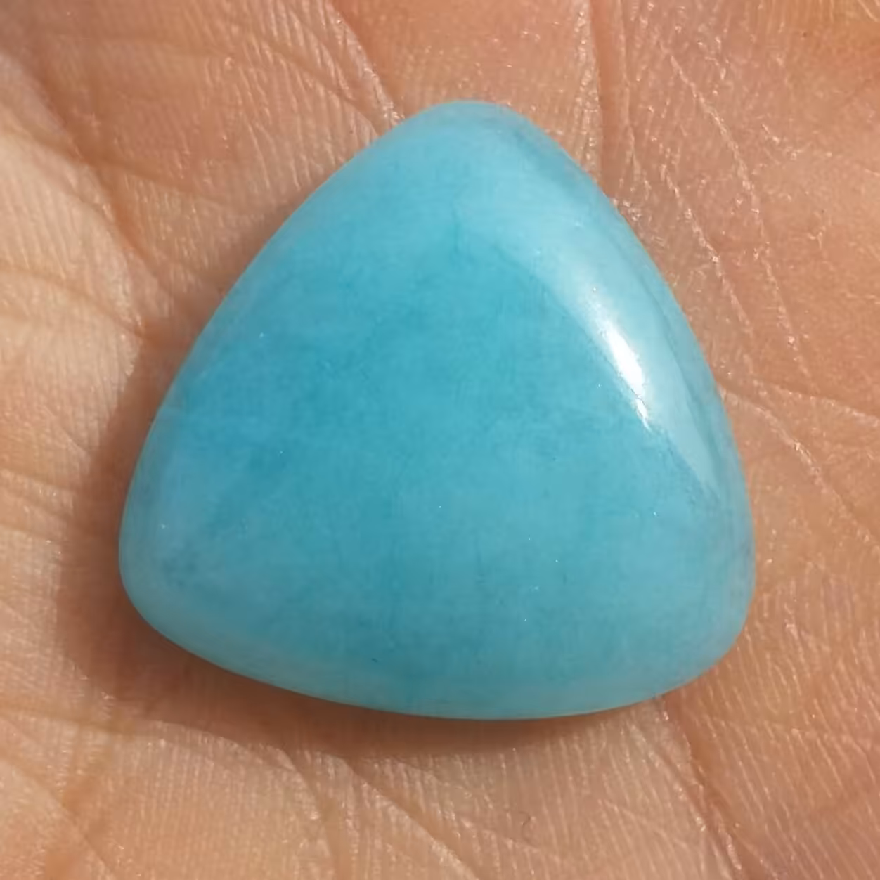 نگین معدنی جید آبی تراش 3 گوش خااا اص 100 در 100 طبیعی شاهکار خلقت