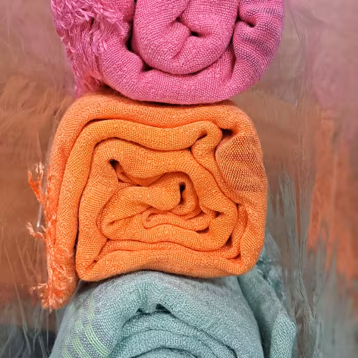 حوله ی حمام دستباف حاشیه دار 180 سانتی متر