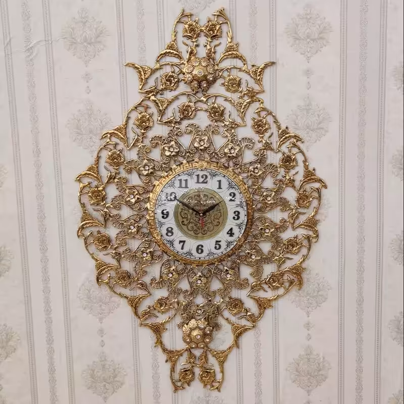 ساعت دیواری برنزی مدل پیچک صفحه 23 آبکاری فورتیک  کد 908 (ساعت برنز دیواری)