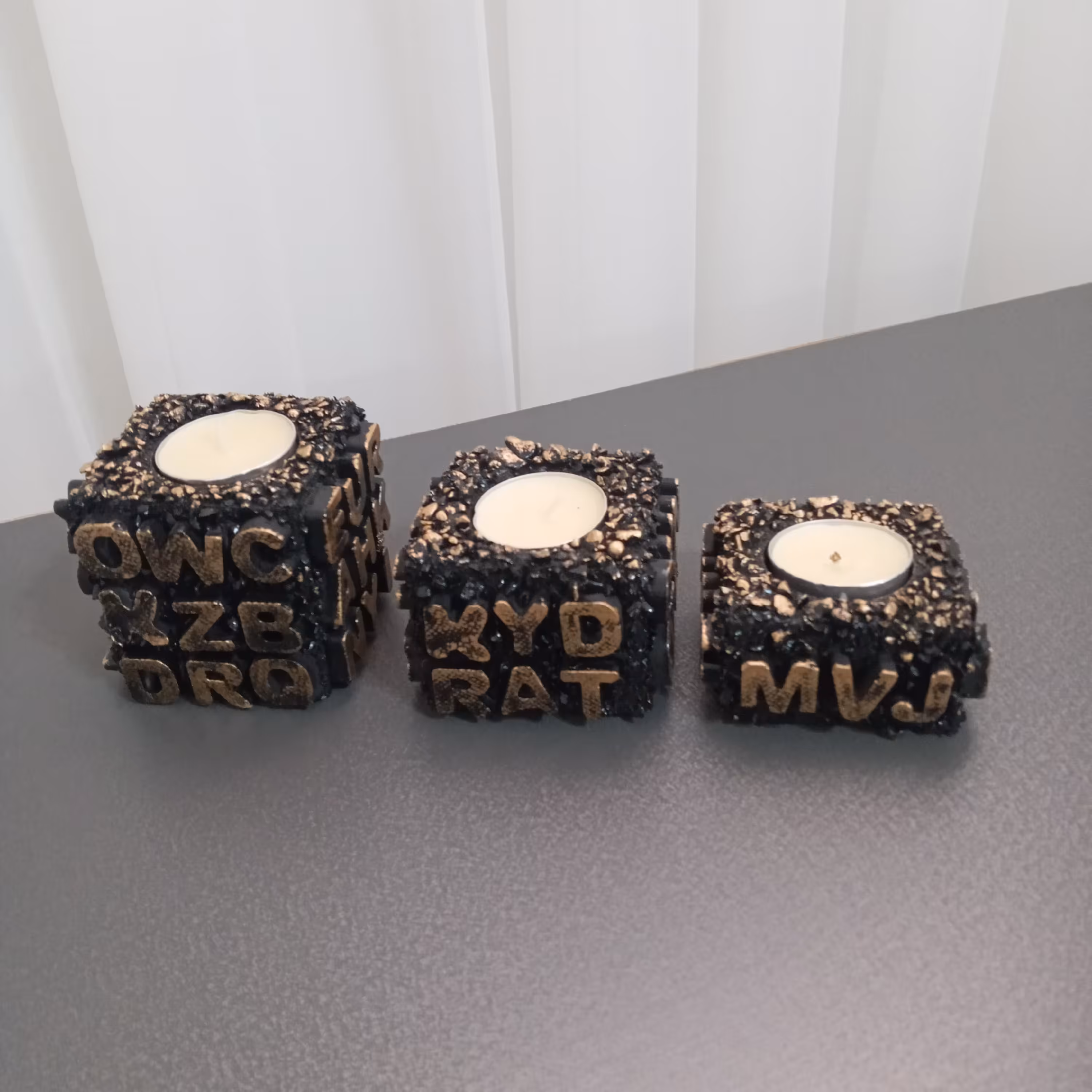 جاشمعی سه سایز مدل (حروف)