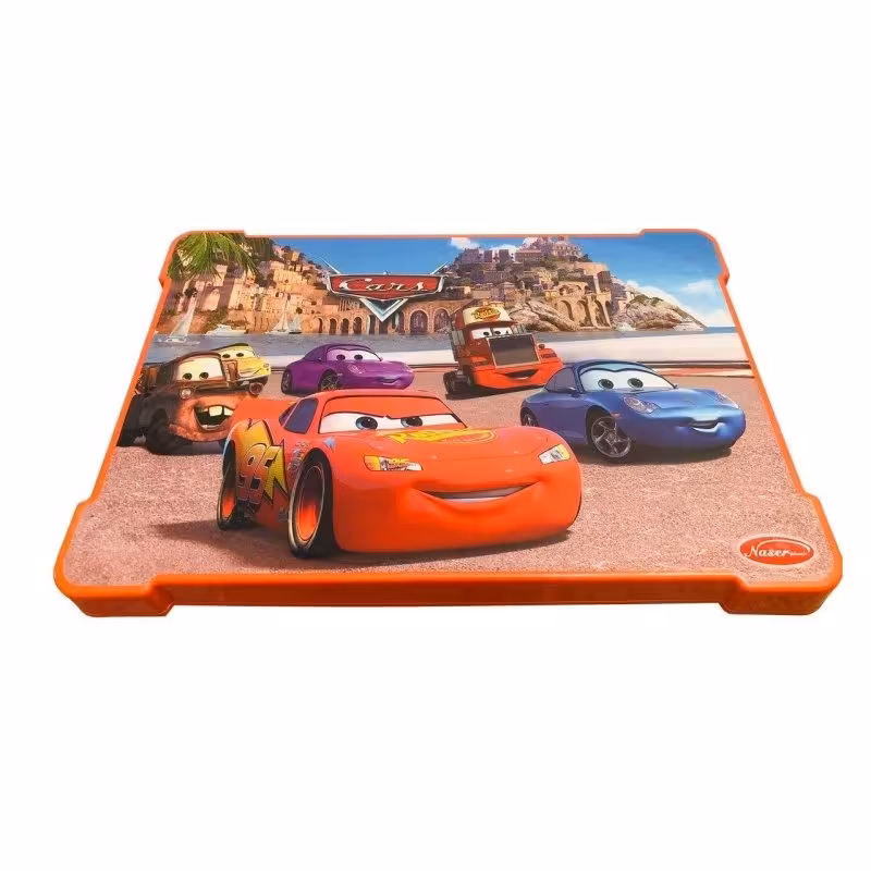 میز تحریر مرد عنکوبتی