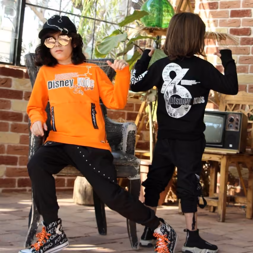 بلوز اسپرت  پسرانه و دخترانه پنبه سوپر خیلی عالی مناسب دو تا شانزده سال