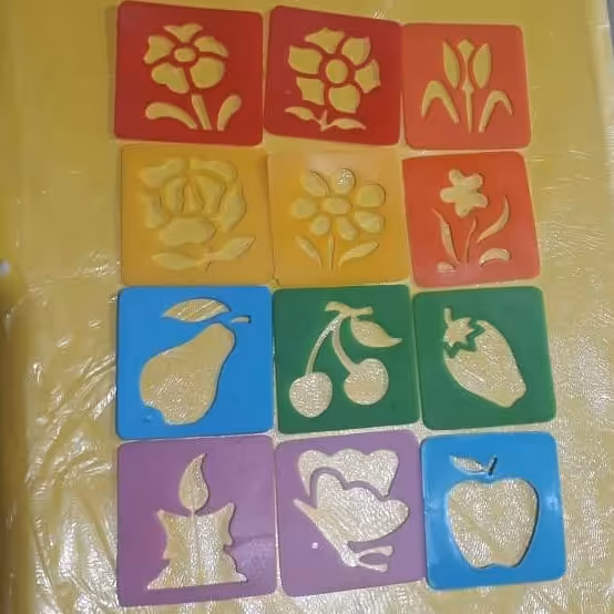 شابلون گل و گیاه 12 تایی