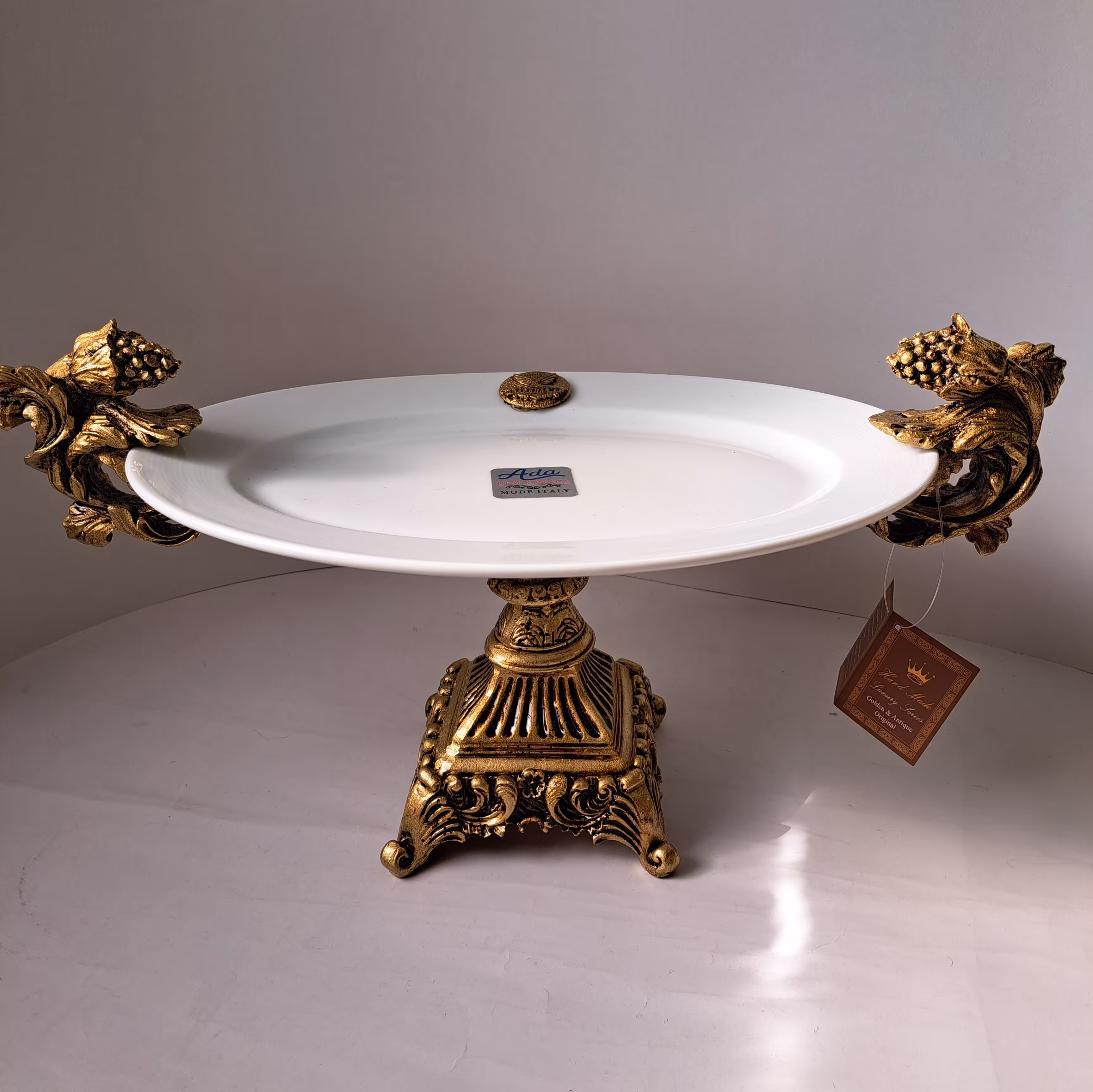 شیرینی خوری چینی پایه دار و دسته دار  مناسب جهیزیه و کادویی ارسال پسکرایه 