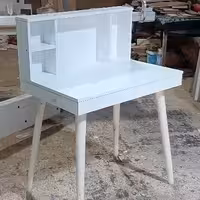 میز تحریر پایه ها چوبی بدون کشو ارسال رایگان سطح کار براق 45عمق عرض 1متر ارتفاع ارسال رایگان به مسیر های یکطرفه 