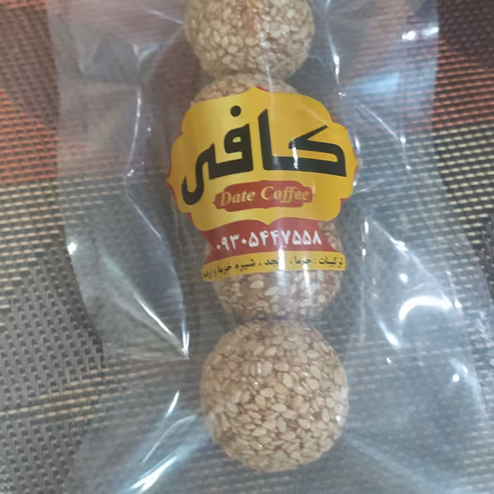 توپک کنجدی با پسته 4عددی 