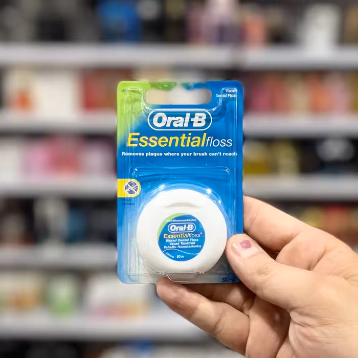 نخ دندان اورال-بی مدل ESSENTIAL FLOSS - UK