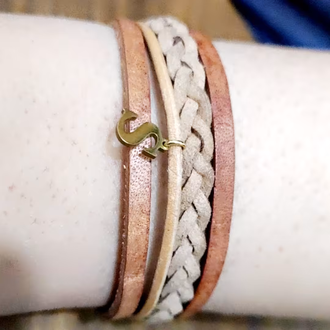 دستبند چرم زنانه و مردانه 