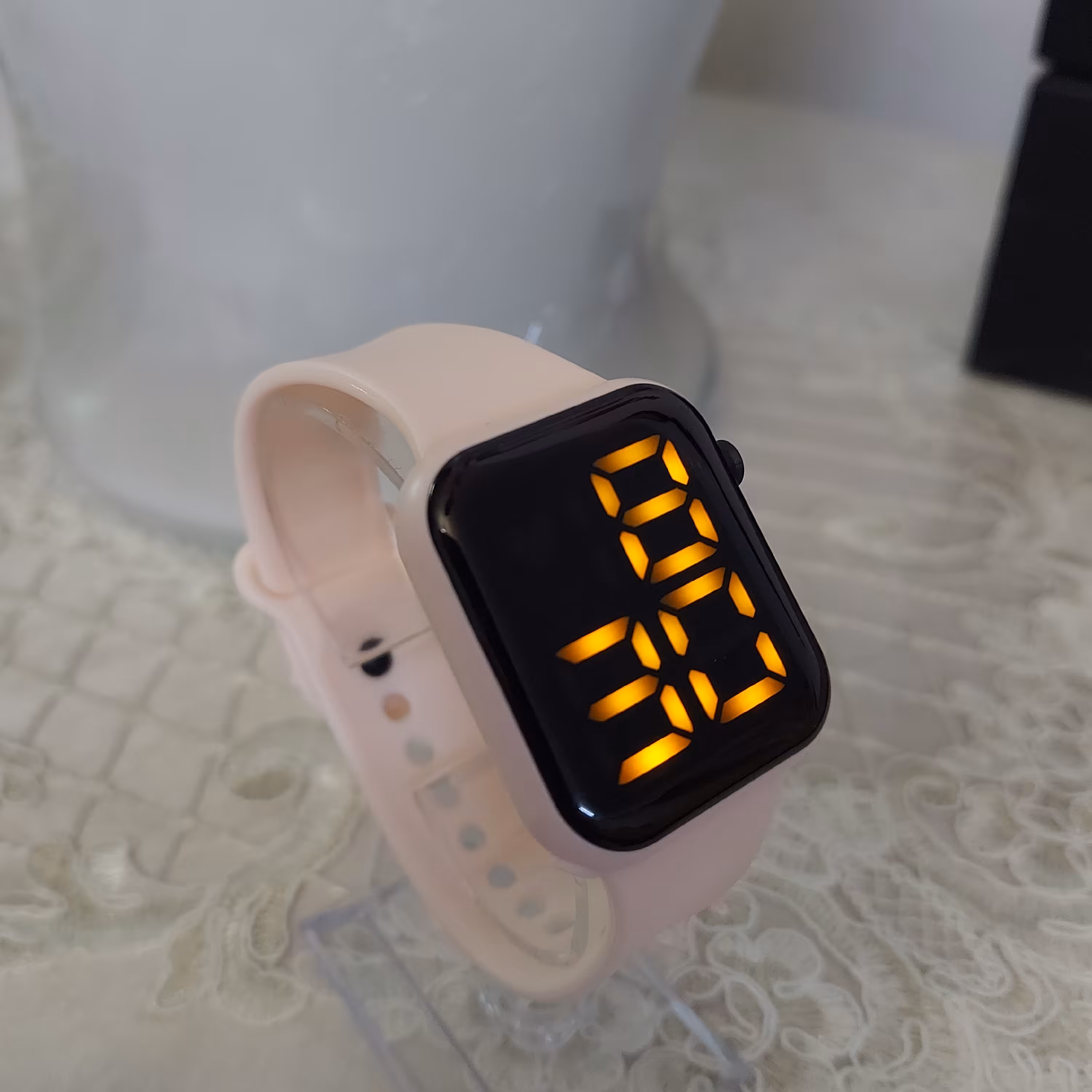 ساعت دیجیتالی اسپرت طرح اپل واچ صورتی