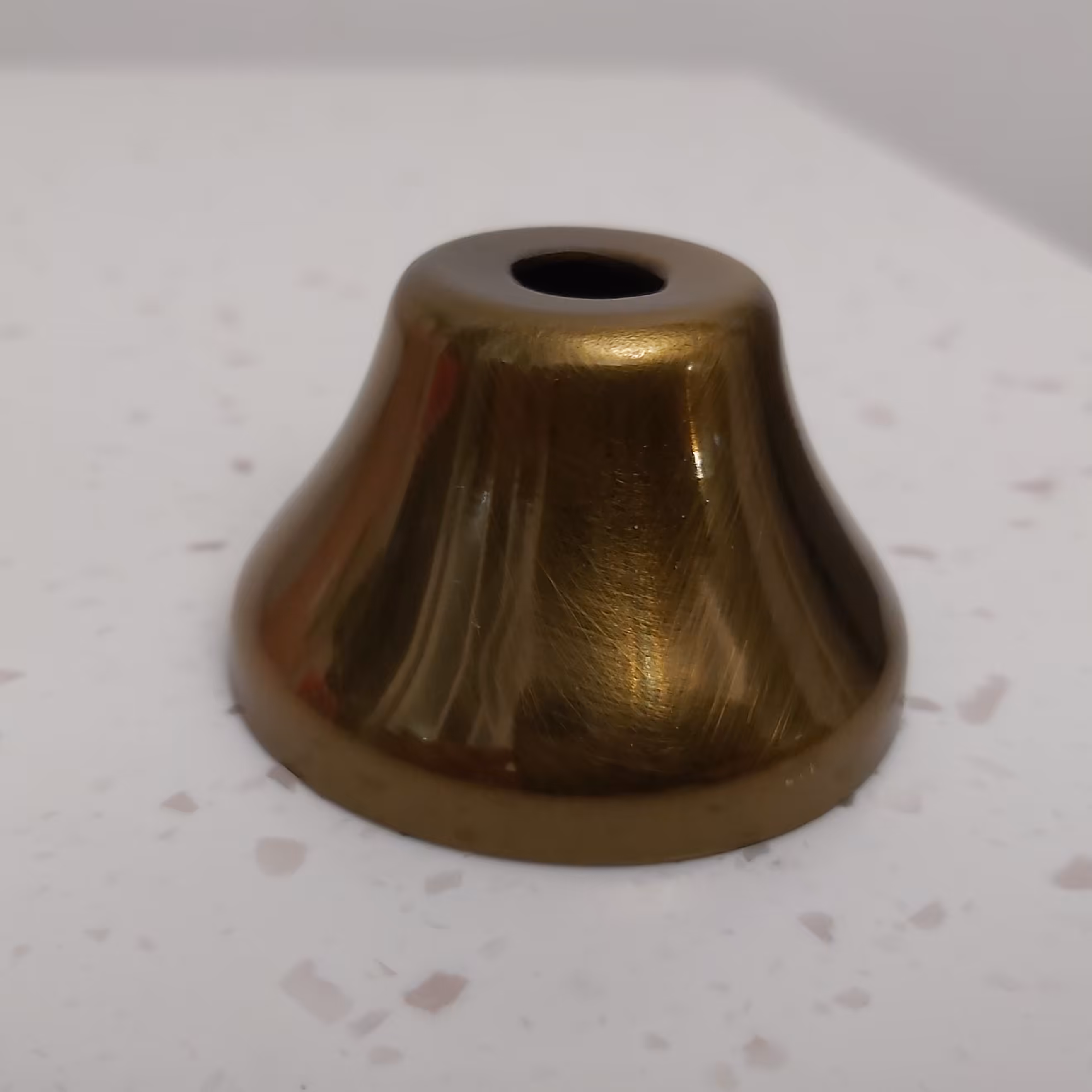 شیپوری زیتونی آنتیک سایز کوچک (پس کرایه)