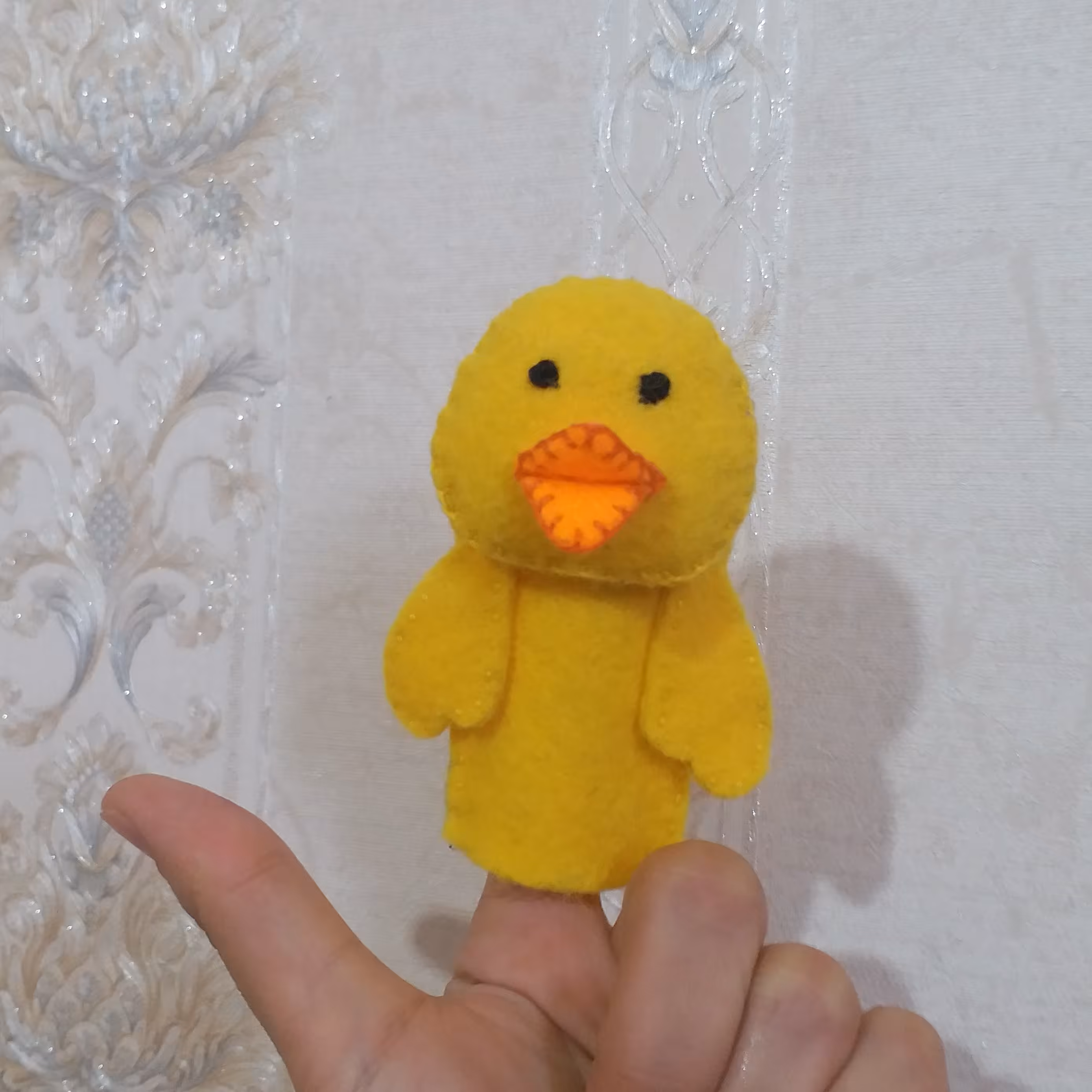 عروسک انگشتی جوجه نمدی