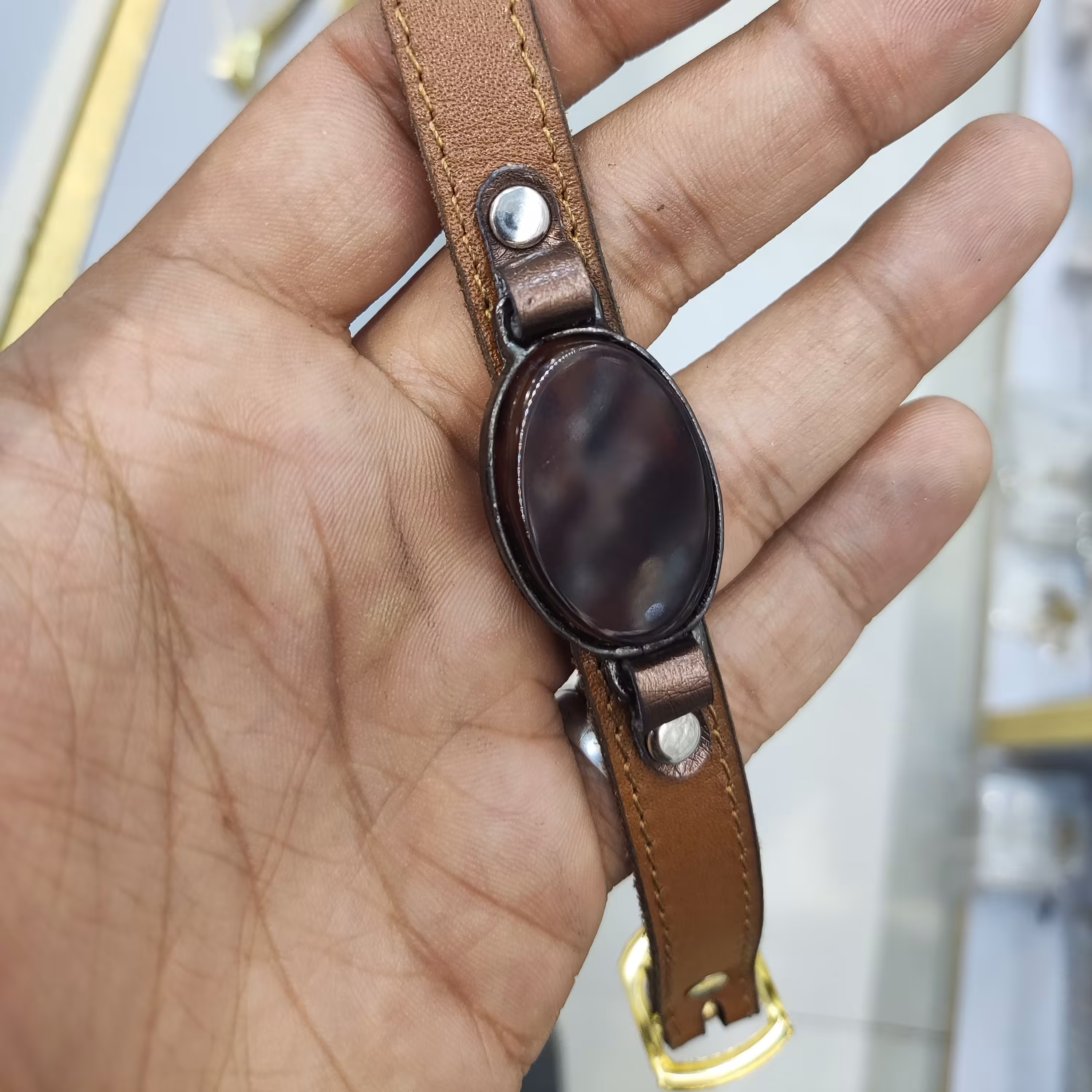 دستبند چرمی با حکاکی 