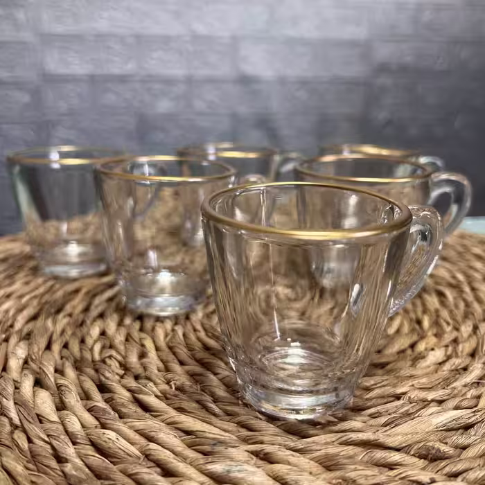 فنجان قهوه(کافه) لب طلا( سایز کوچیک) 