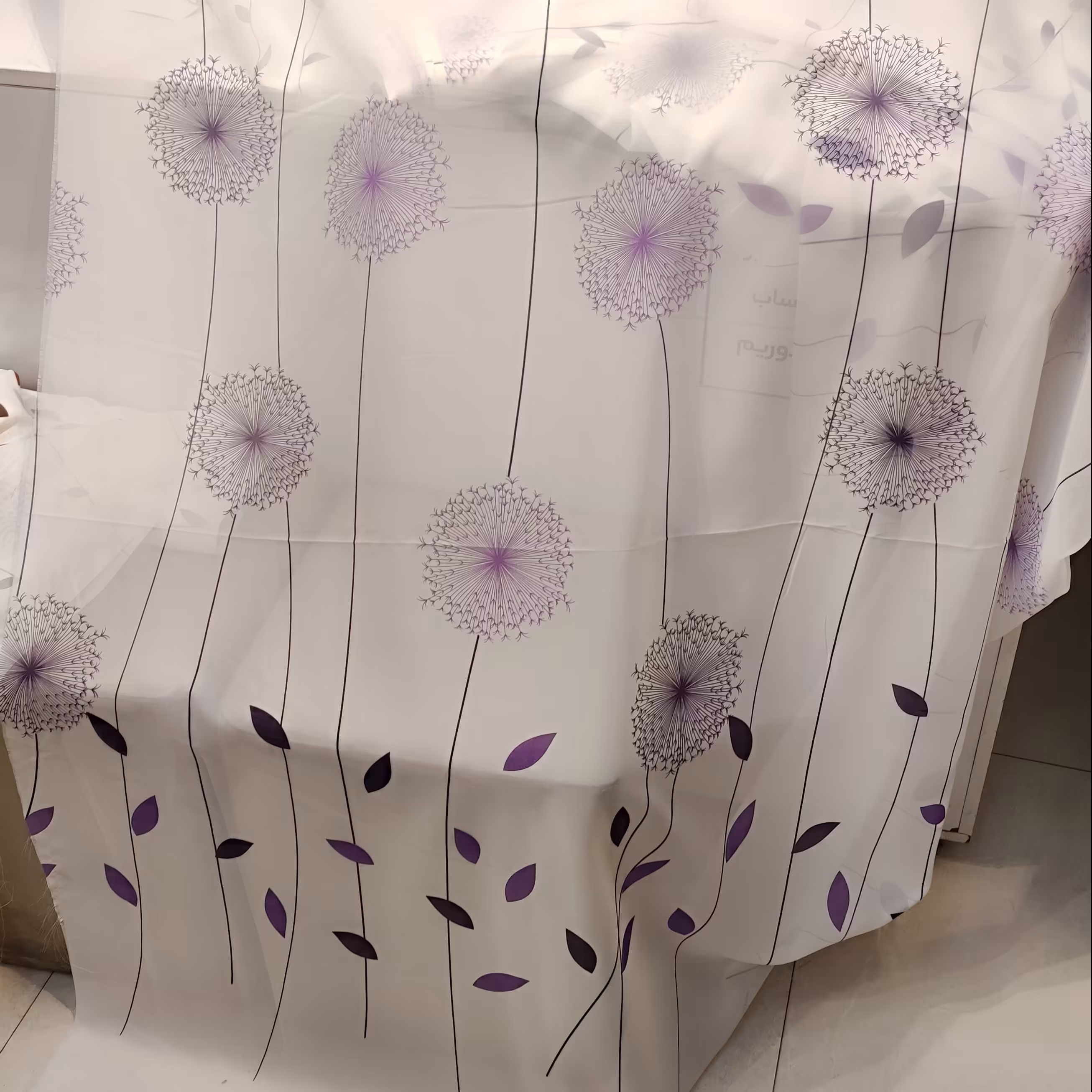 پرده حریر اتاق خوابی طرح قاصدک رنگ بنفش جنس درجه یک 4.5متر با دوخت در ارتفاع 280 سانتی متر (قیمت هر قواره)