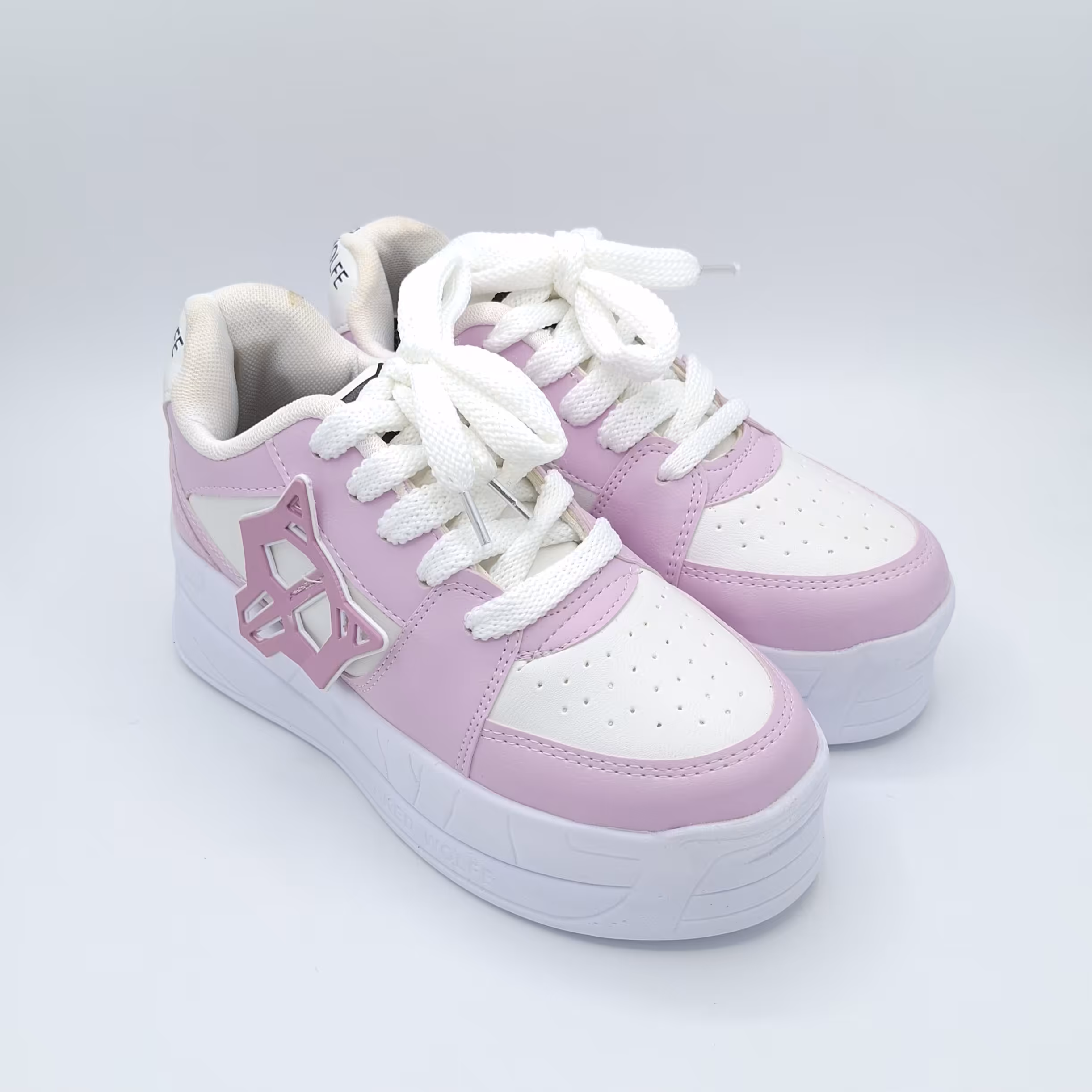 کفش اسپرت و روزمره ولف صورتی سایز های 37 تا 40