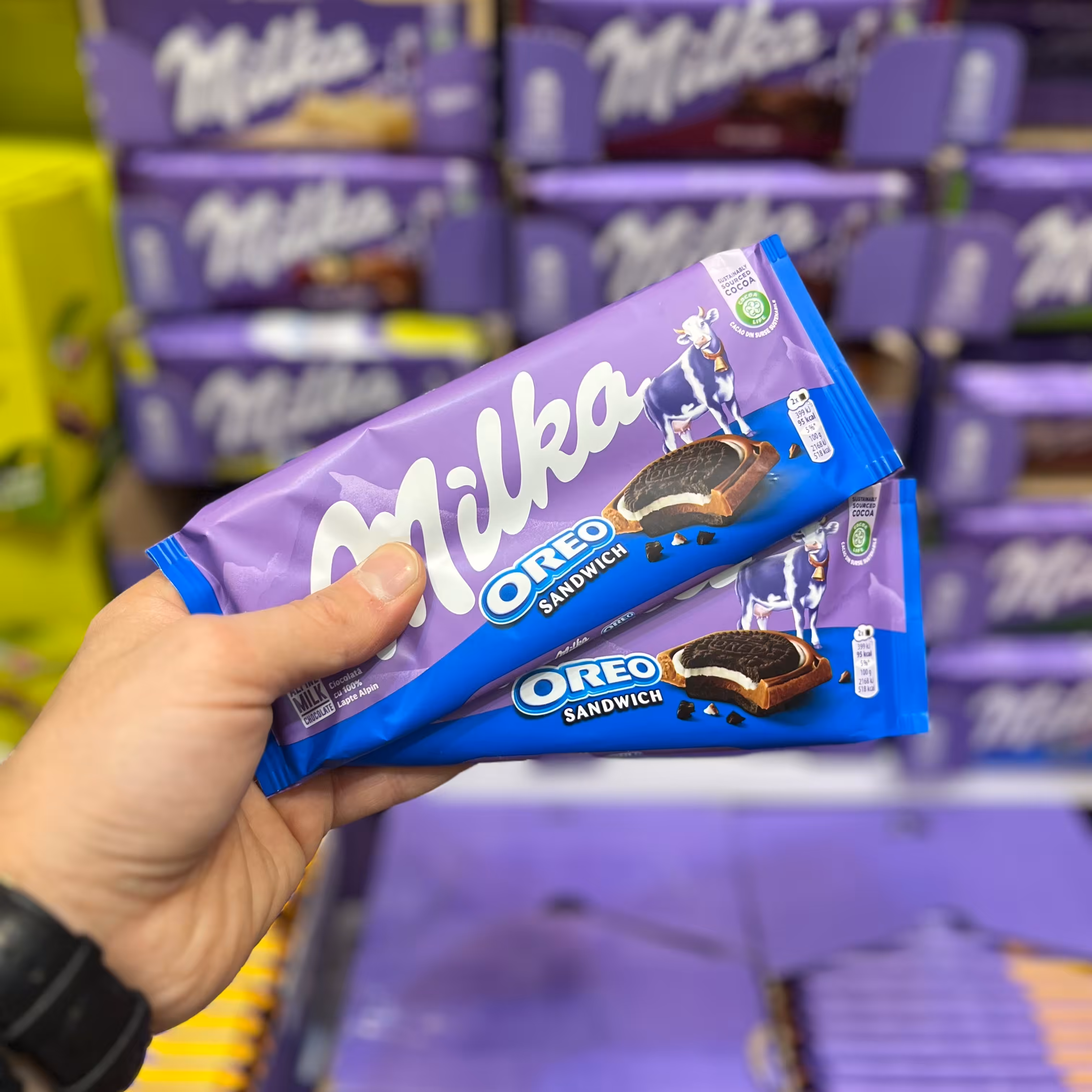 شکلات میلکا اورئو ساندویچ