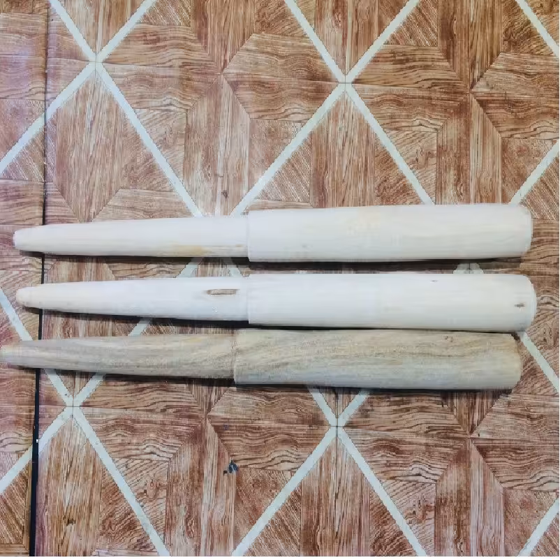 دسته داس (دهره) خراطی شده چوب جنگلی با کیفیت