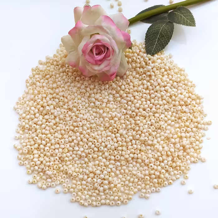 کریستال پلاستیکی خارجی مدل عدسی یا بیضی سایز 4(پک 25 گرمی)  1100 عددی کرم